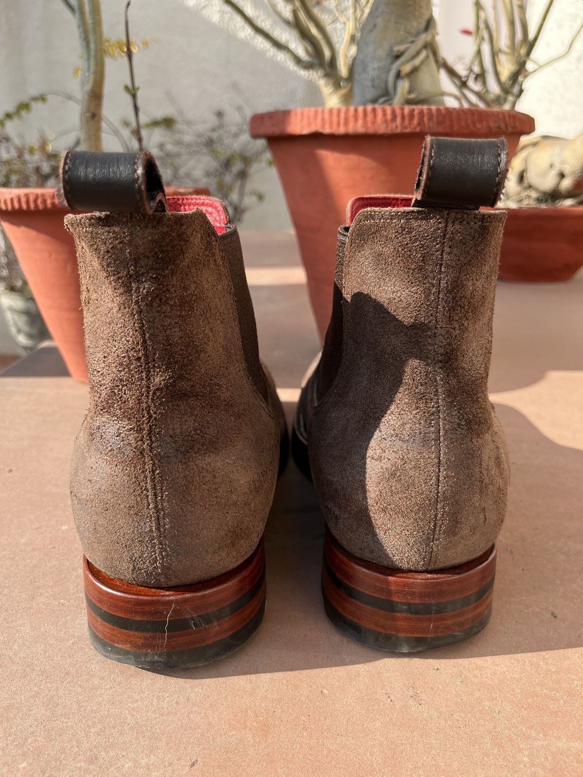 Photo by patinathunderdome on February 5, 2022 of the Benzein The Seventh Chelsea Boot in Horween Dark Brown Waxed Flesh.