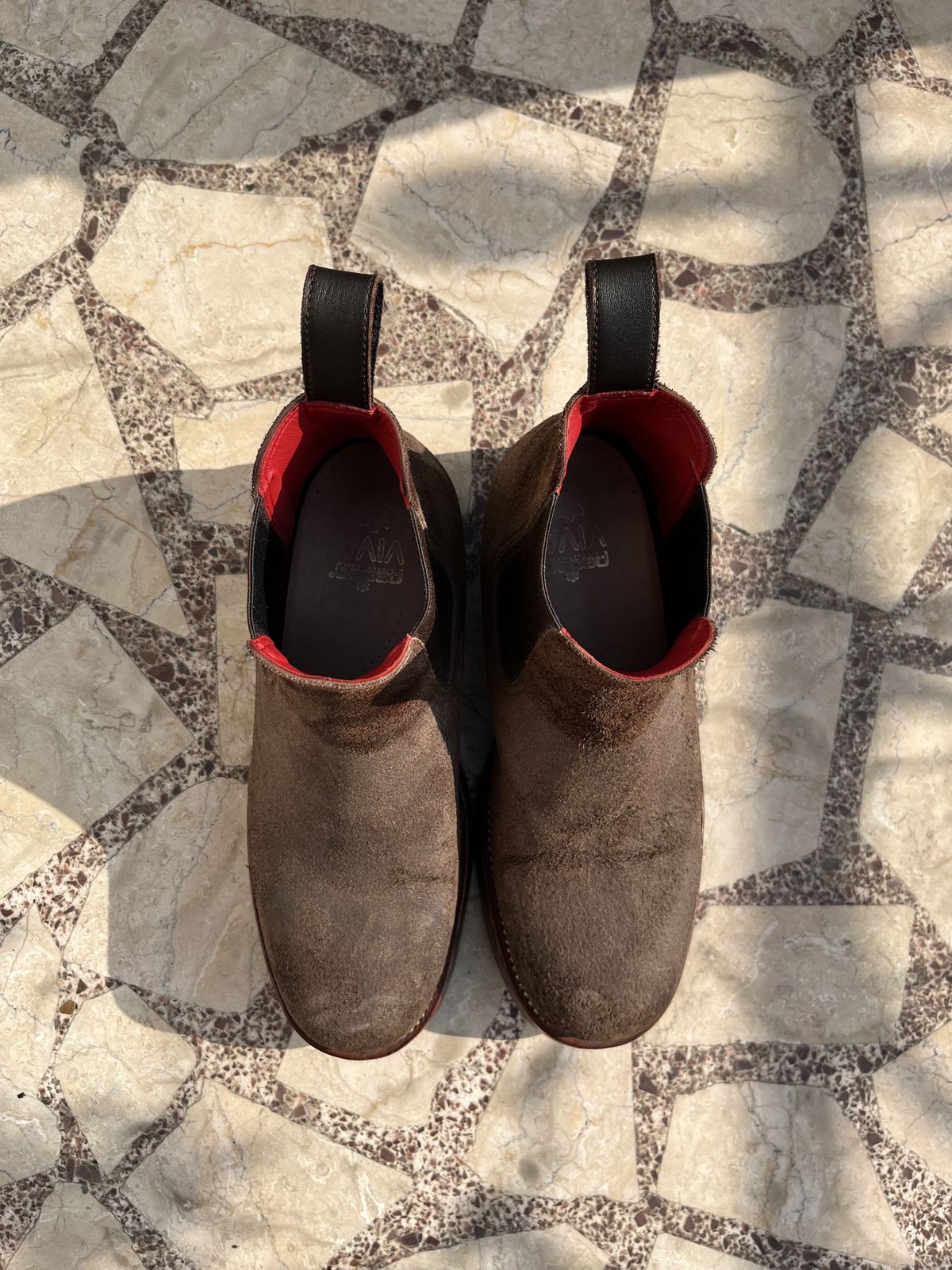Photo by patinathunderdome on February 5, 2022 of the Benzein The Seventh Chelsea Boot in Horween Dark Brown Waxed Flesh.