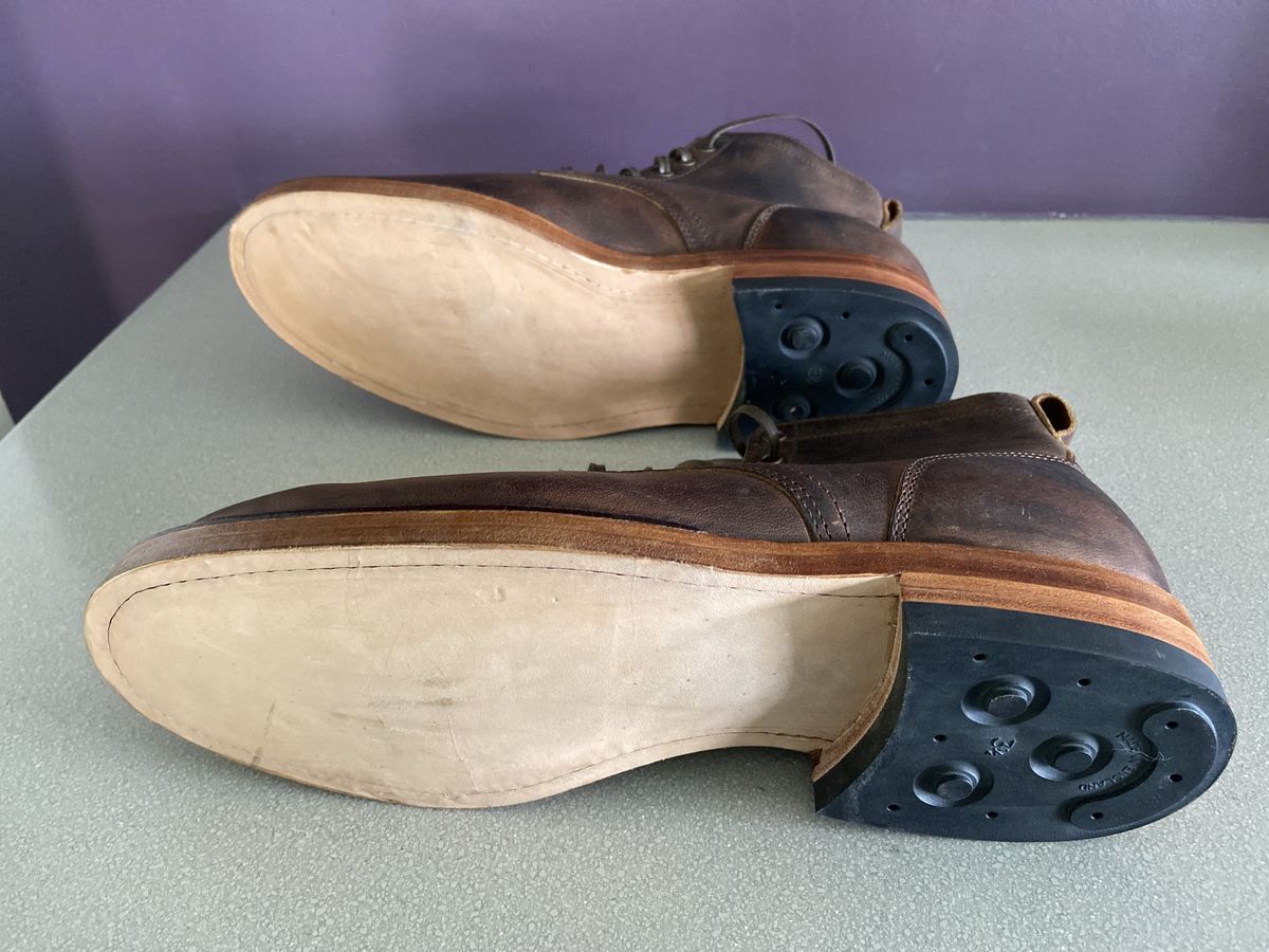 Photo by patinathunderdome on October 1, 2021 of the Viberg Service Boot in Horween Rowdy Dachshund.