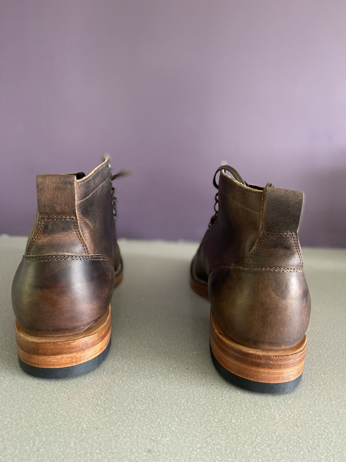 Photo by patinathunderdome on October 1, 2021 of the Viberg Service Boot in Horween Rowdy Dachshund.