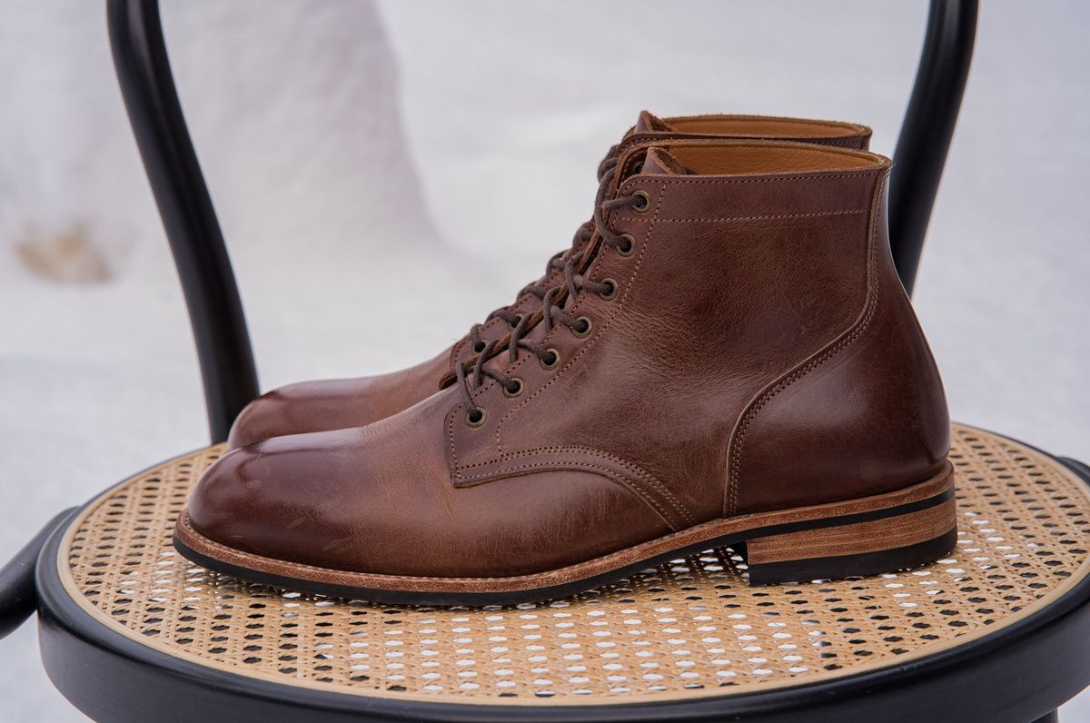 Photo by patinathunderdome on December 3, 2021 of the Midas Service Boot in Indonesian Dark Brown Pull Up.