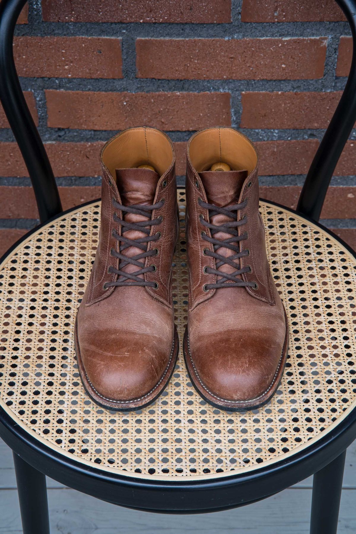 Photo by patinathunderdome on May 5, 2022 of the Midas Service Boot in Indonesian Dark Brown Pull Up.