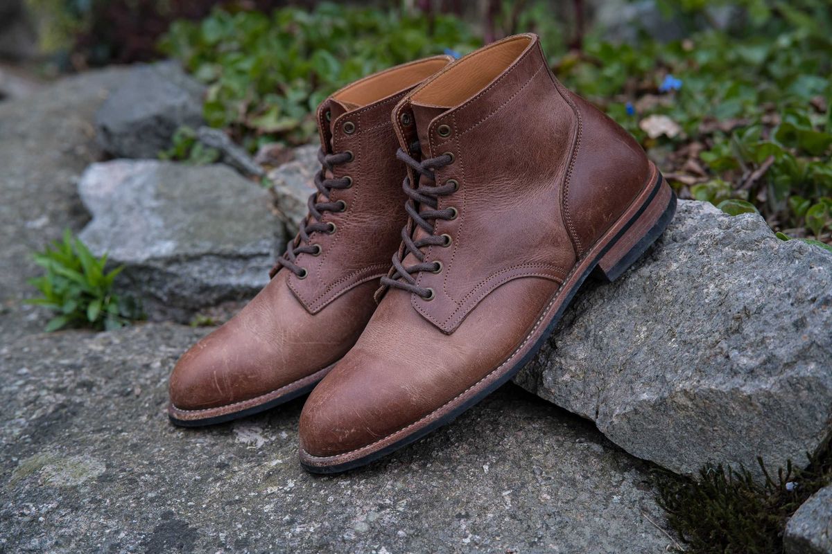 Photo by patinathunderdome on May 5, 2022 of the Midas Service Boot in Indonesian Dark Brown Pull Up.