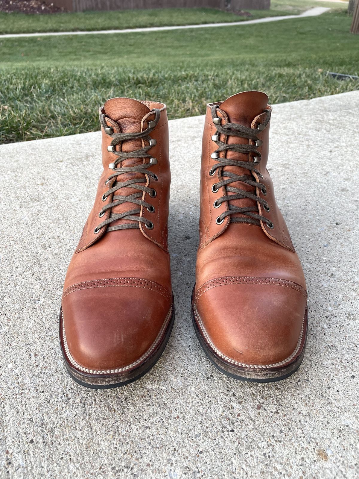 Photo by patinathunderdome on December 4, 2021 of the Viberg Service Boot in Maryam Used Cuoio Vitello Calf.