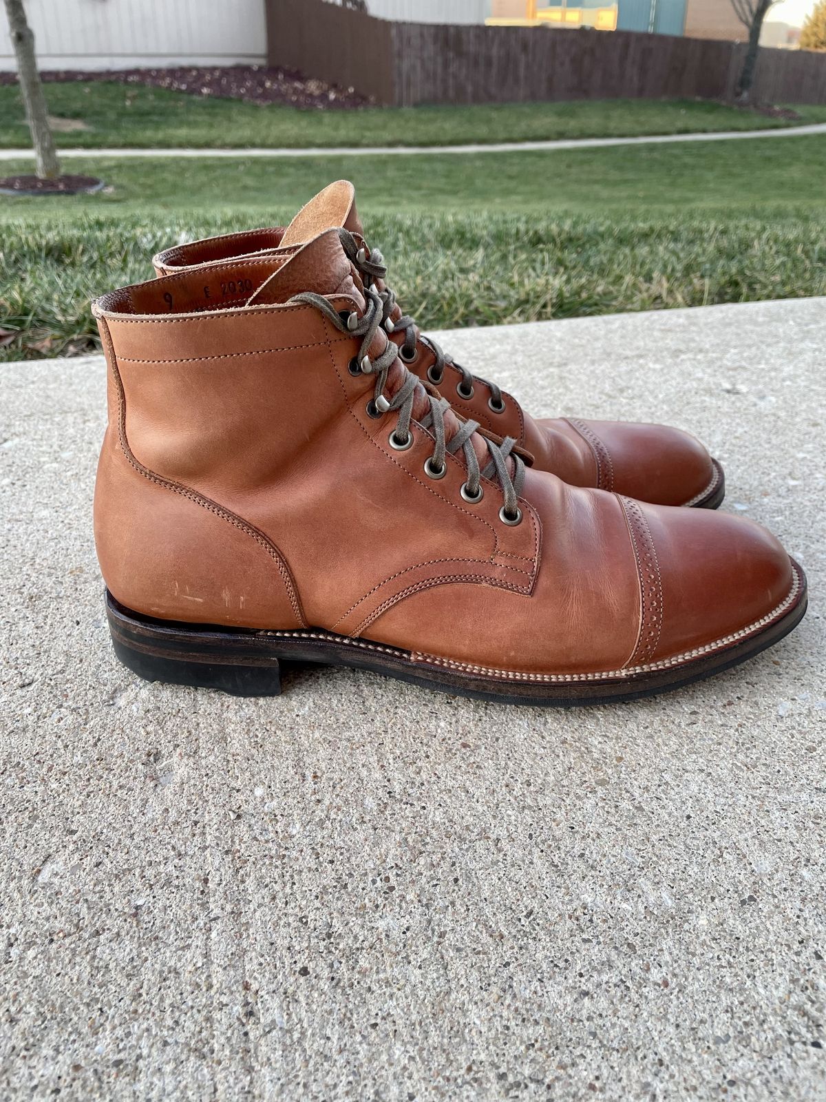 Photo by patinathunderdome on December 4, 2021 of the Viberg Service Boot in Maryam Used Cuoio Vitello Calf.