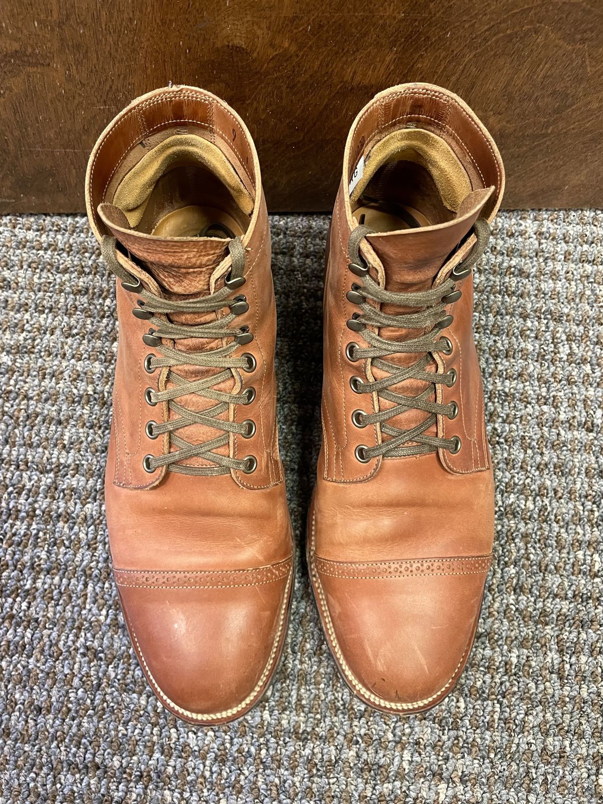 Photo by patinathunderdome on February 5, 2022 of the Viberg Service Boot in Maryam Used Cuoio Vitello Calf.