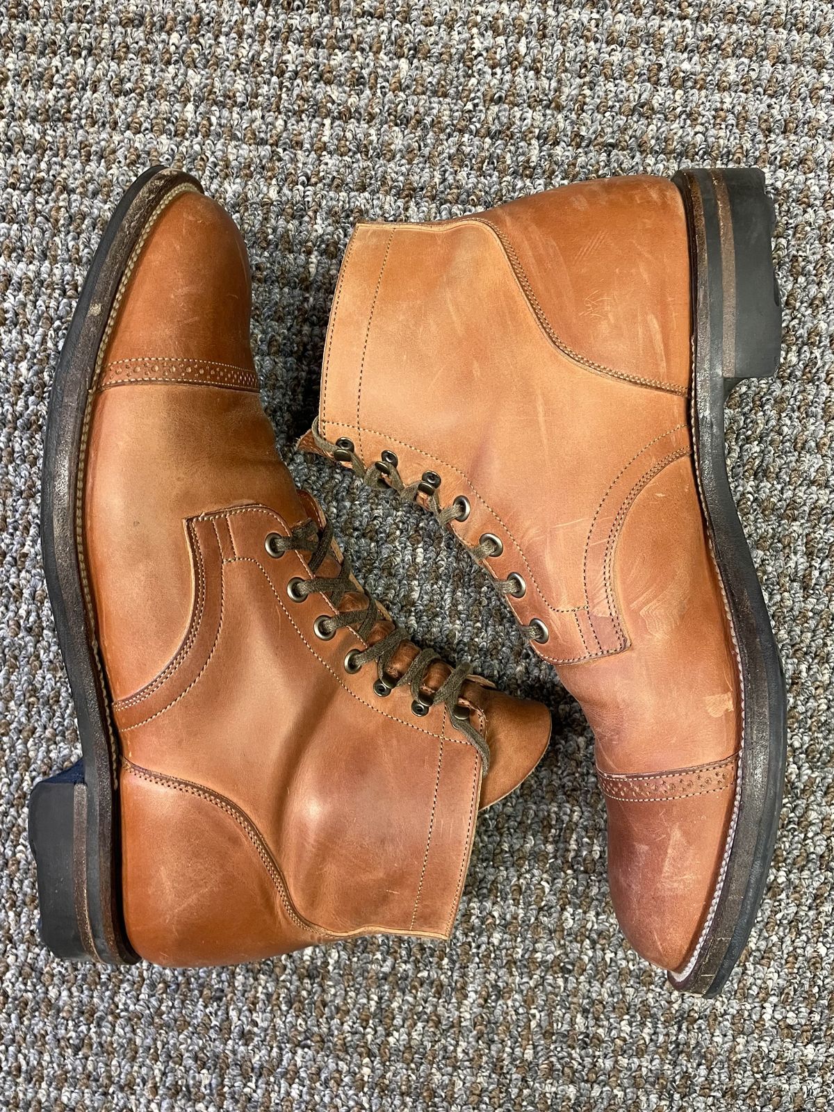 Photo by patinathunderdome on February 5, 2022 of the Viberg Service Boot in Maryam Used Cuoio Vitello Calf.