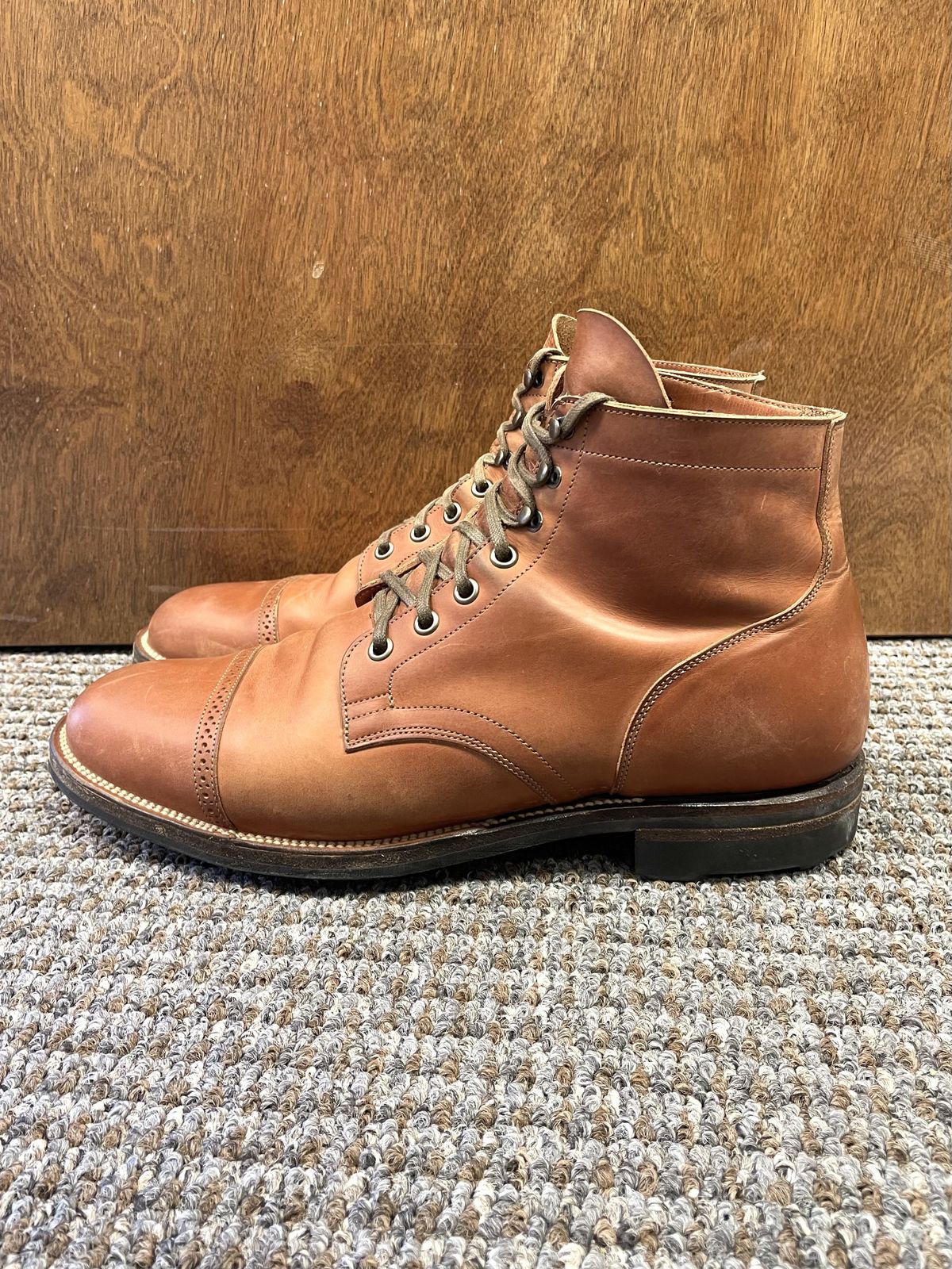 Photo by patinathunderdome on February 5, 2022 of the Viberg Service Boot in Maryam Used Cuoio Vitello Calf.