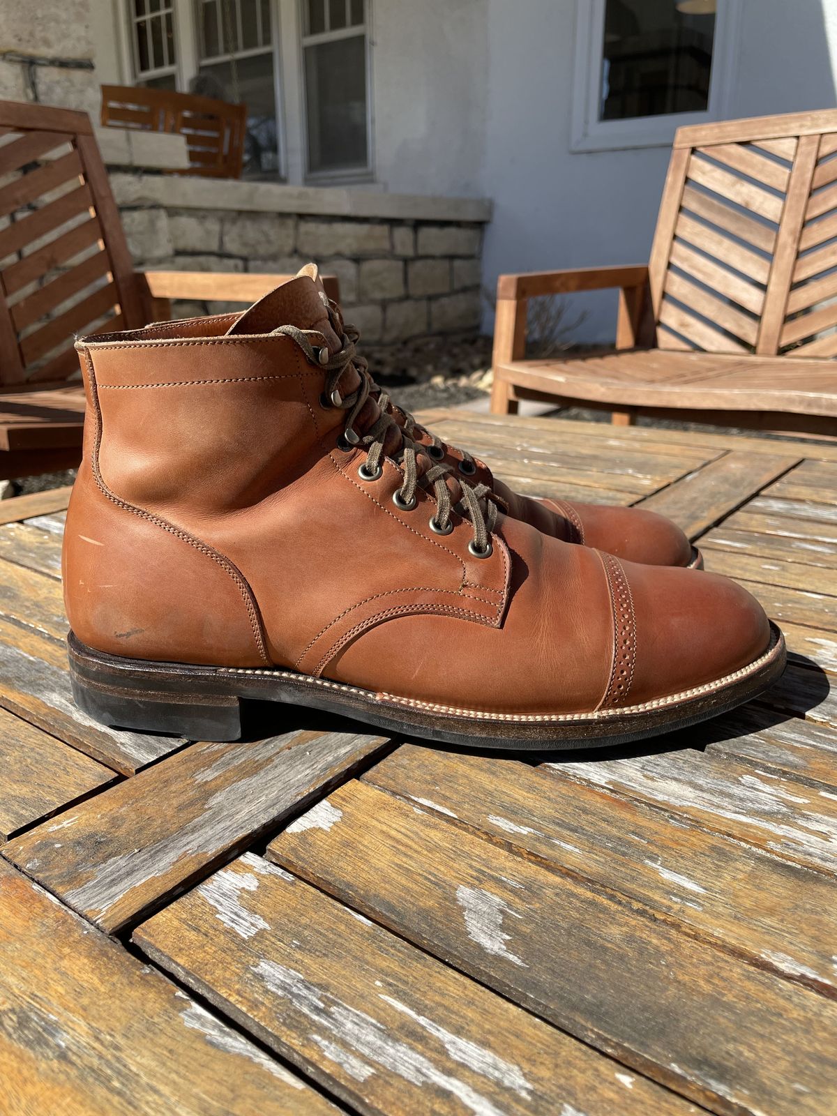 Photo by patinathunderdome on March 6, 2022 of the Viberg Service Boot in Maryam Used Cuoio Vitello Calf.