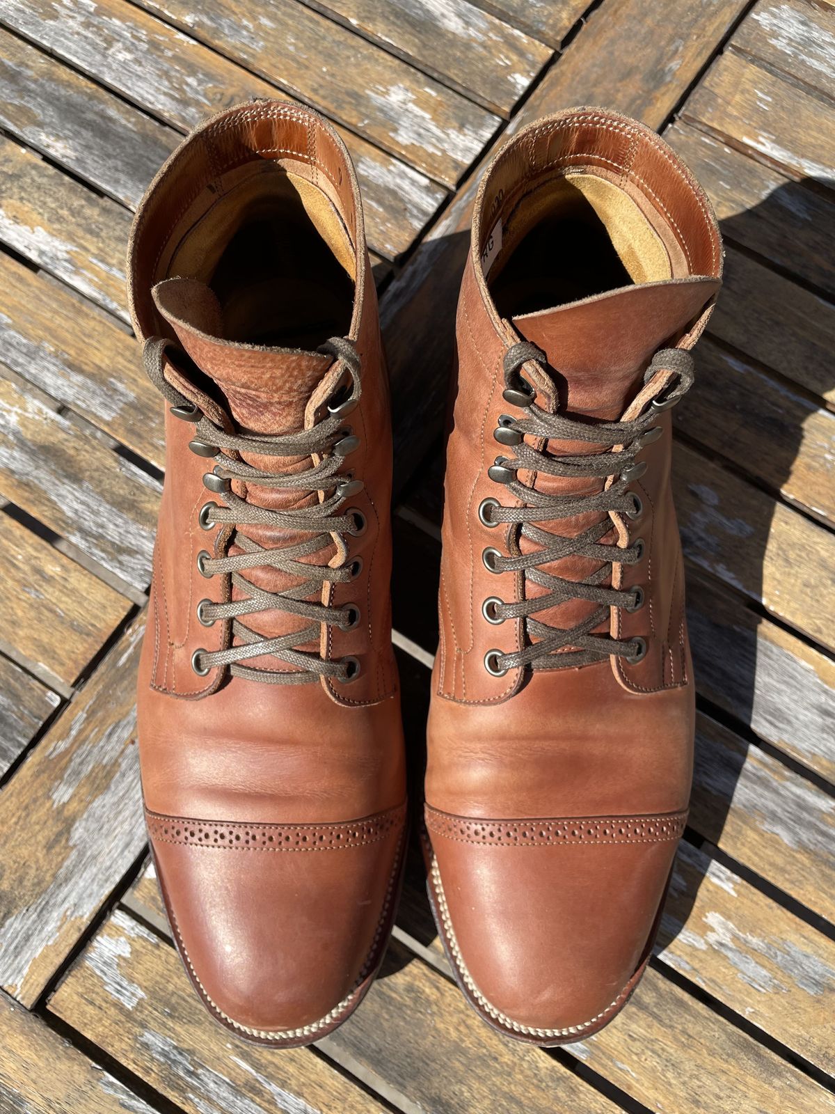 Photo by patinathunderdome on March 6, 2022 of the Viberg Service Boot in Maryam Used Cuoio Vitello Calf.