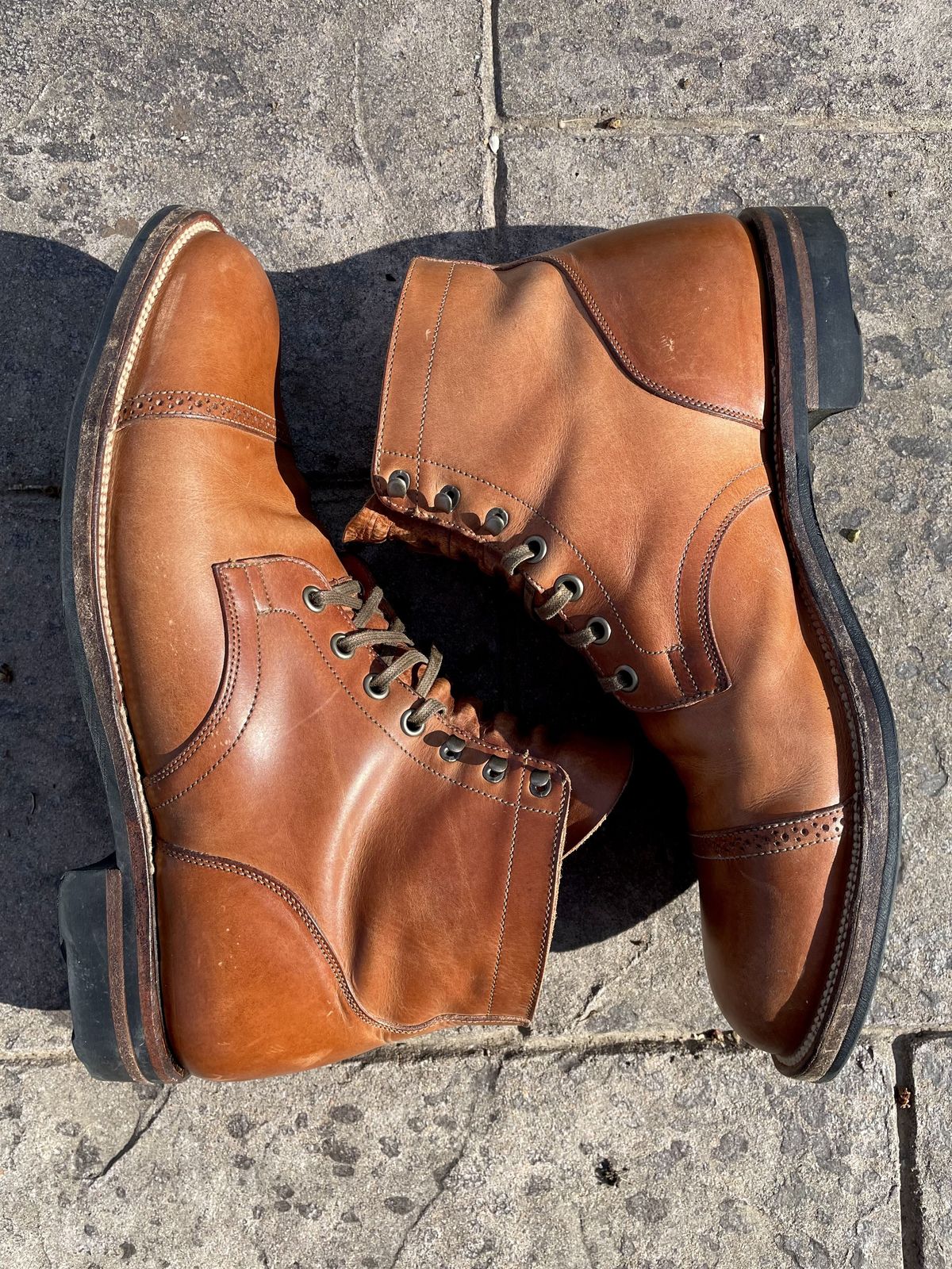 Photo by patinathunderdome on April 4, 2022 of the Viberg Service Boot in Maryam Used Cuoio Vitello Calf.