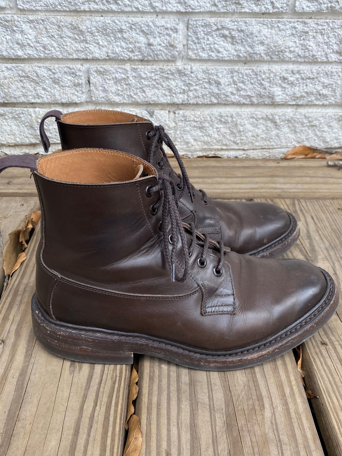 Photo by patinathunderdome on March 5, 2022 of the Tricker's Burford Plain Derby Boot in Espresso Burnished Calf.