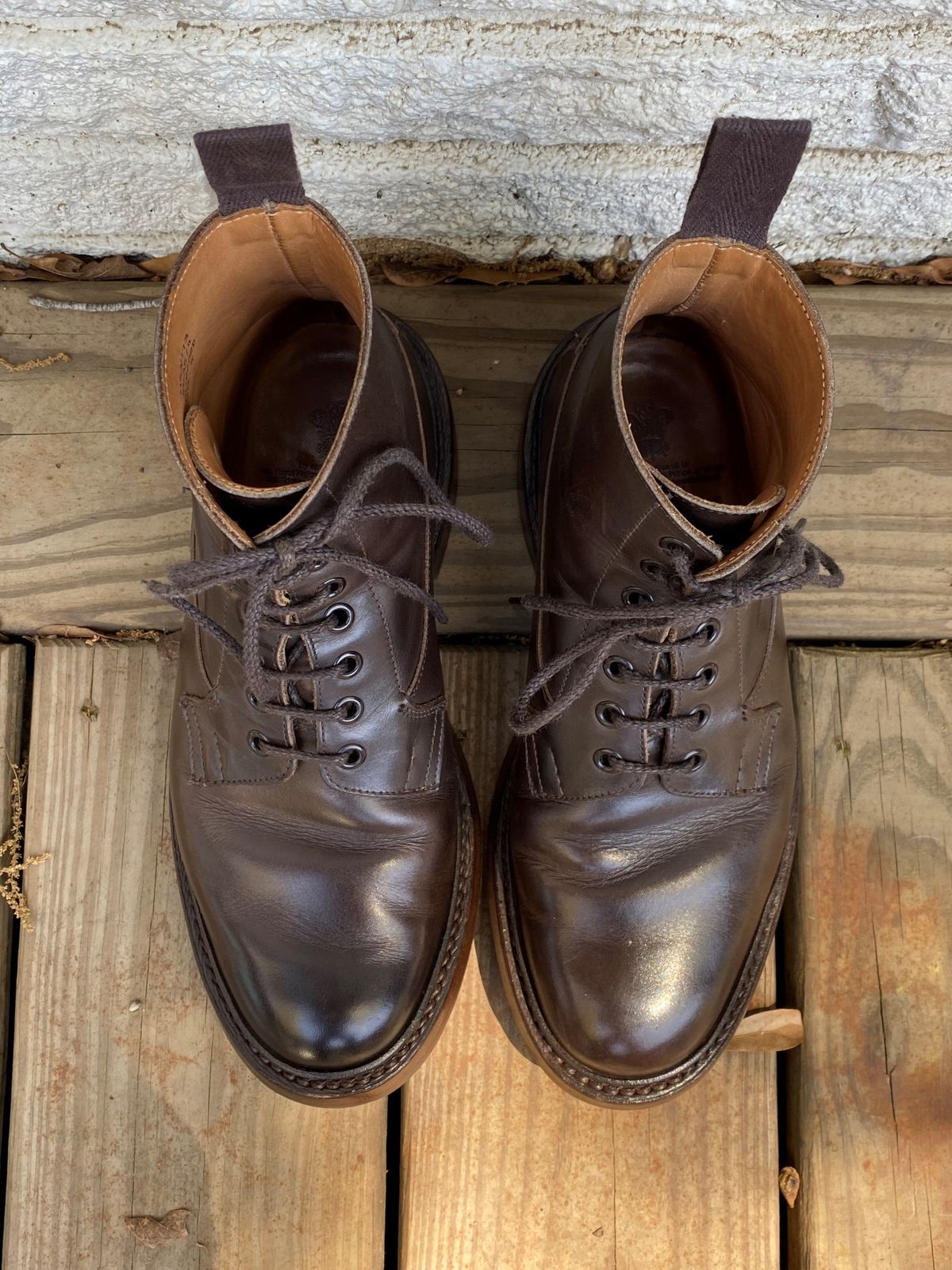 Photo by patinathunderdome on April 1, 2022 of the Tricker's Burford Plain Derby Boot in Espresso Burnished Calf.