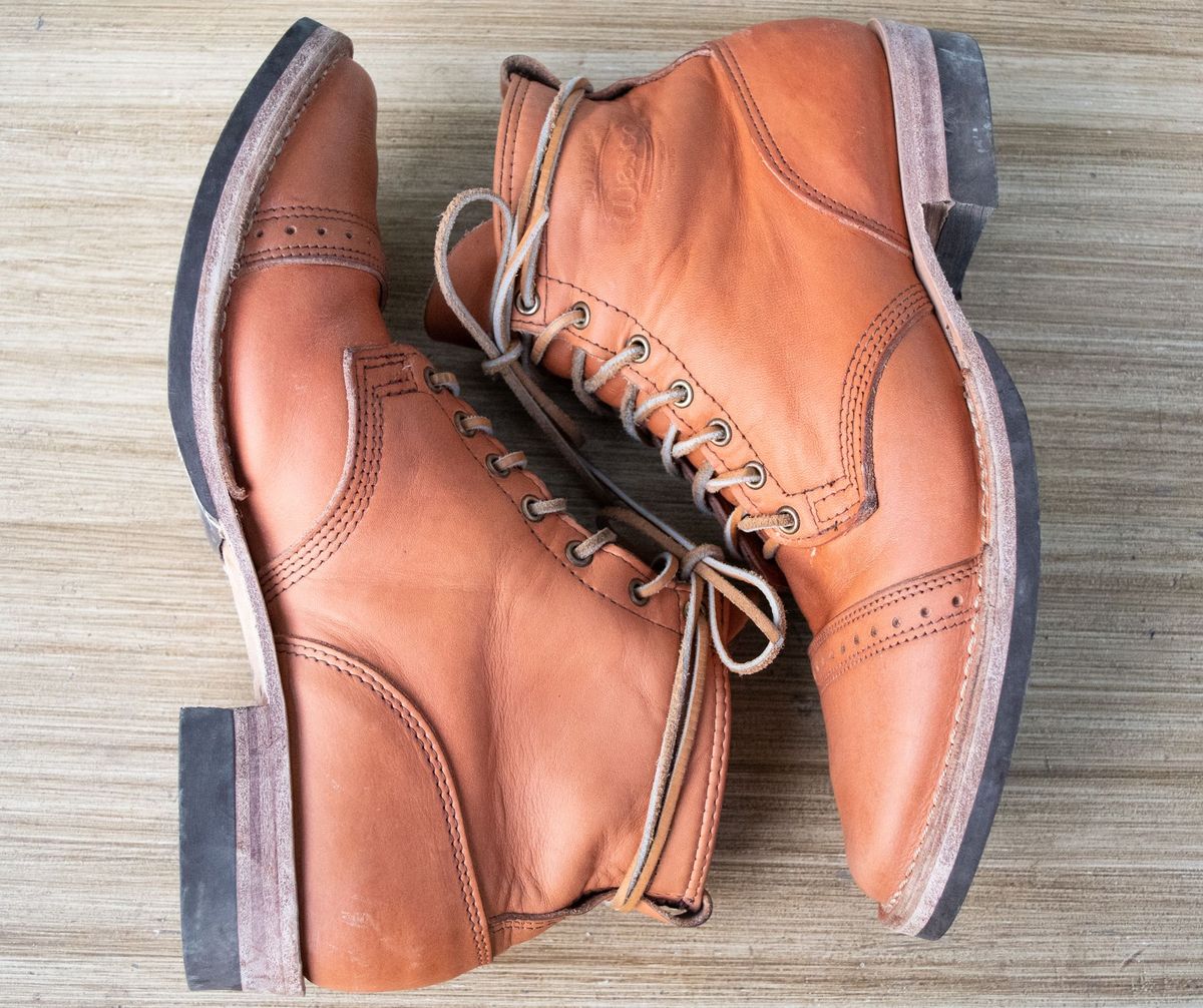 Photo by patinathunderdome on December 6, 2021 of the Wesco Hendrik in Horween Natural Essex.