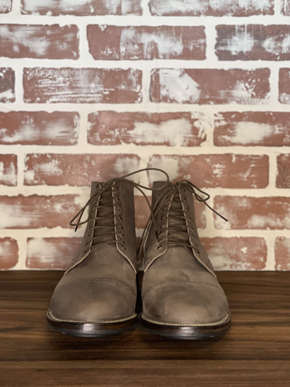 Photo by patinathunderdome on October 1, 2021 of the Viberg Service Boot in Maryam 1071 Port Vitello Calf.
