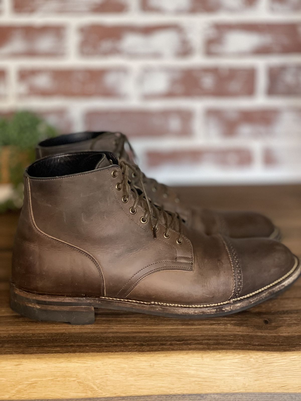Photo by patinathunderdome on November 3, 2021 of the Viberg Service Boot in Maryam 1071 Port Vitello Calf.