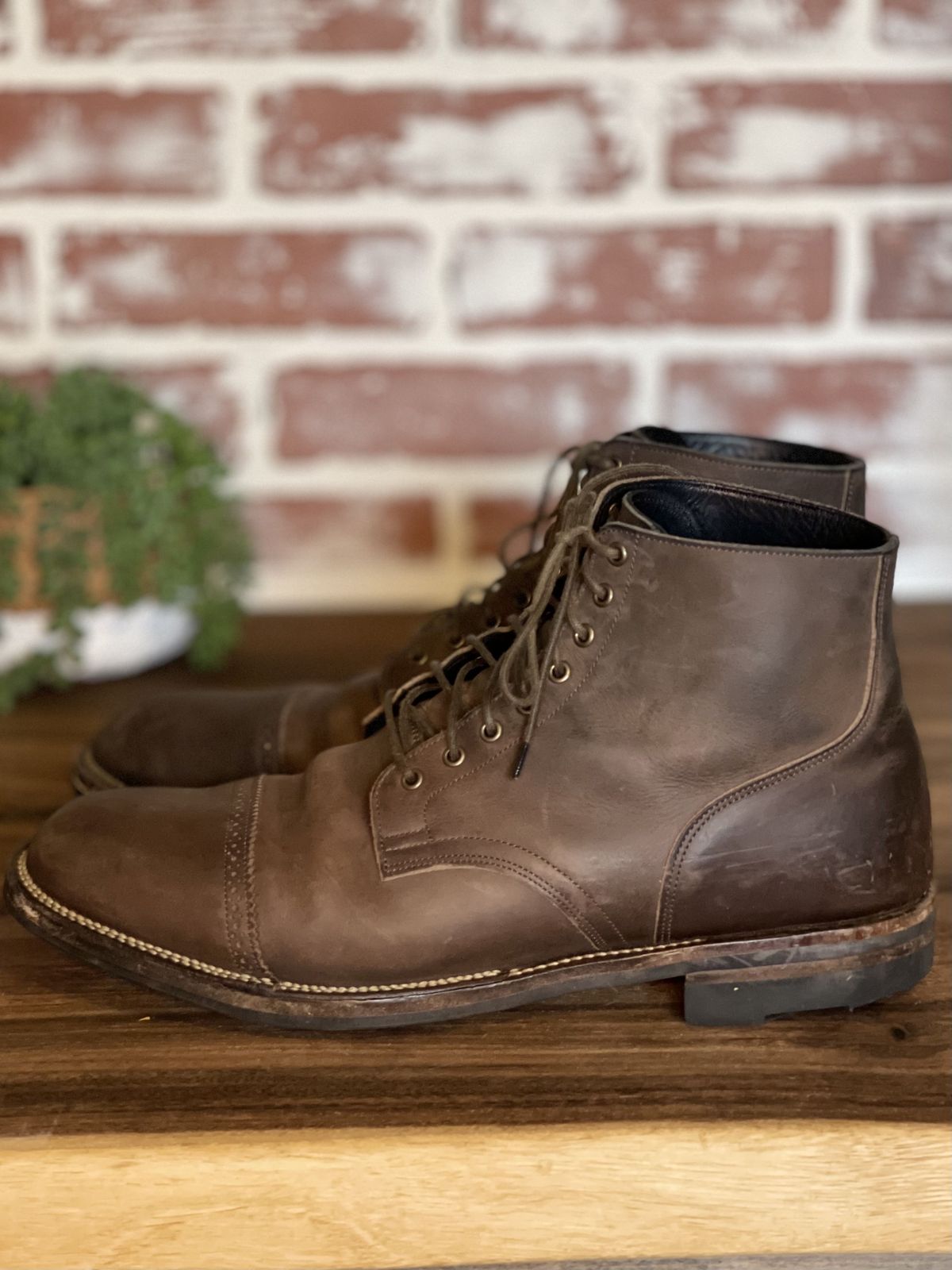 Photo by patinathunderdome on November 3, 2021 of the Viberg Service Boot in Maryam 1071 Port Vitello Calf.