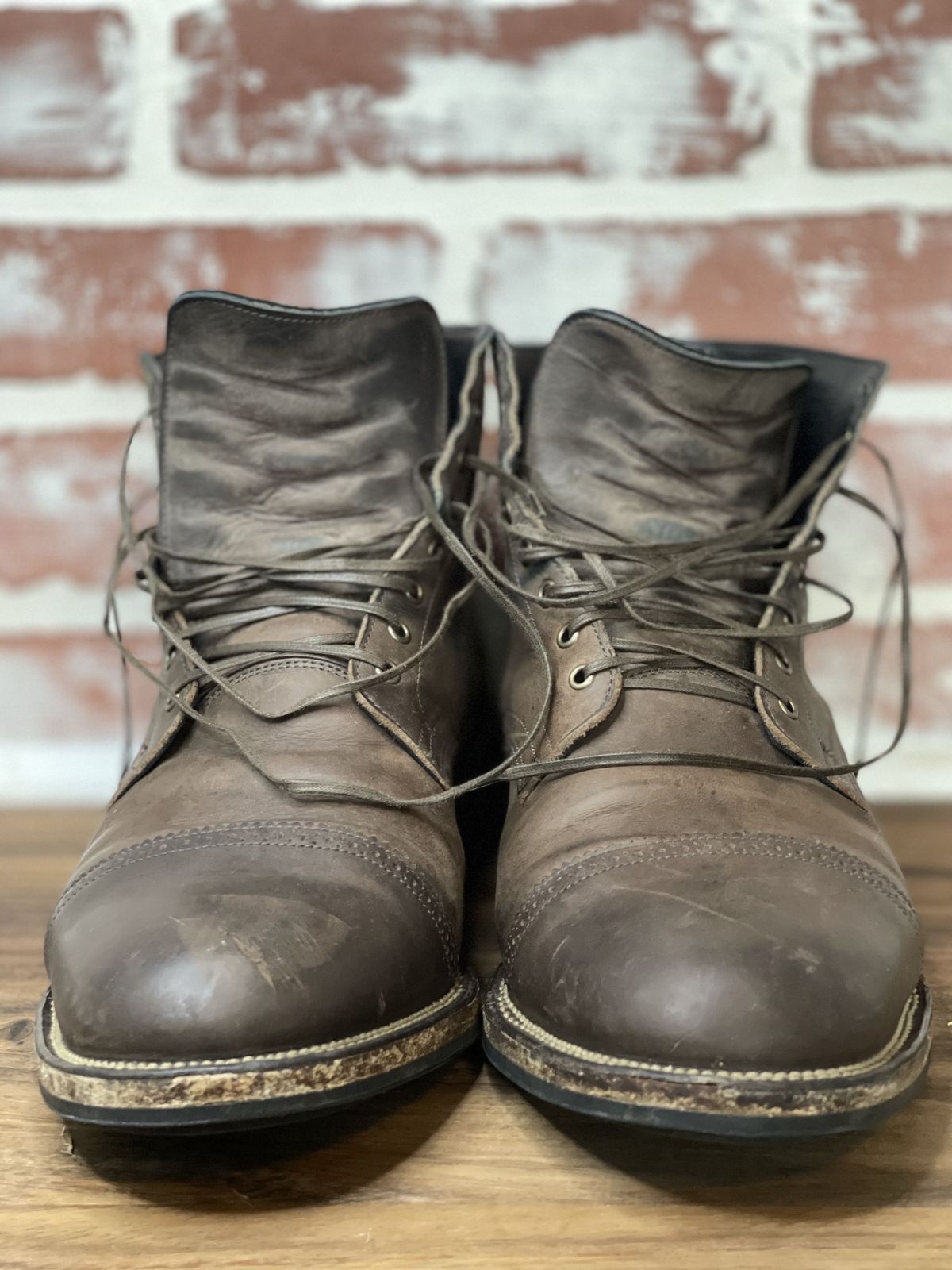 Photo by patinathunderdome on December 2, 2021 of the Viberg Service Boot in Maryam 1071 Port Vitello Calf.