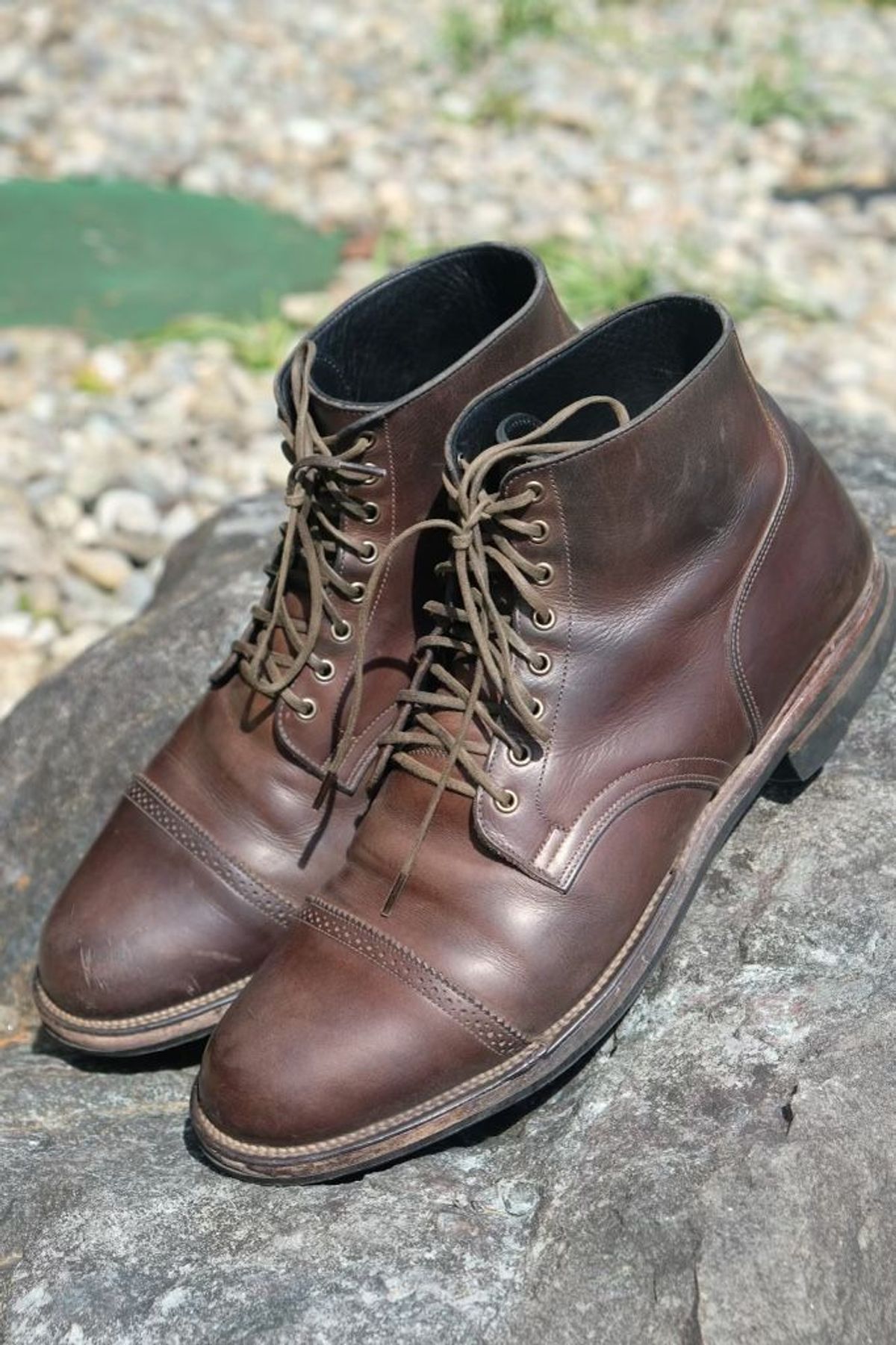 Photo by patinathunderdome on May 2, 2022 of the Viberg Service Boot in Maryam 1071 Port Vitello Calf.