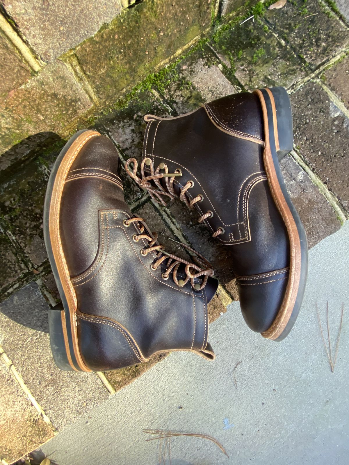 Photo by patinathunderdome on November 1, 2021 of the Truman Upland Boot in Horween Java Waxed Flesh.
