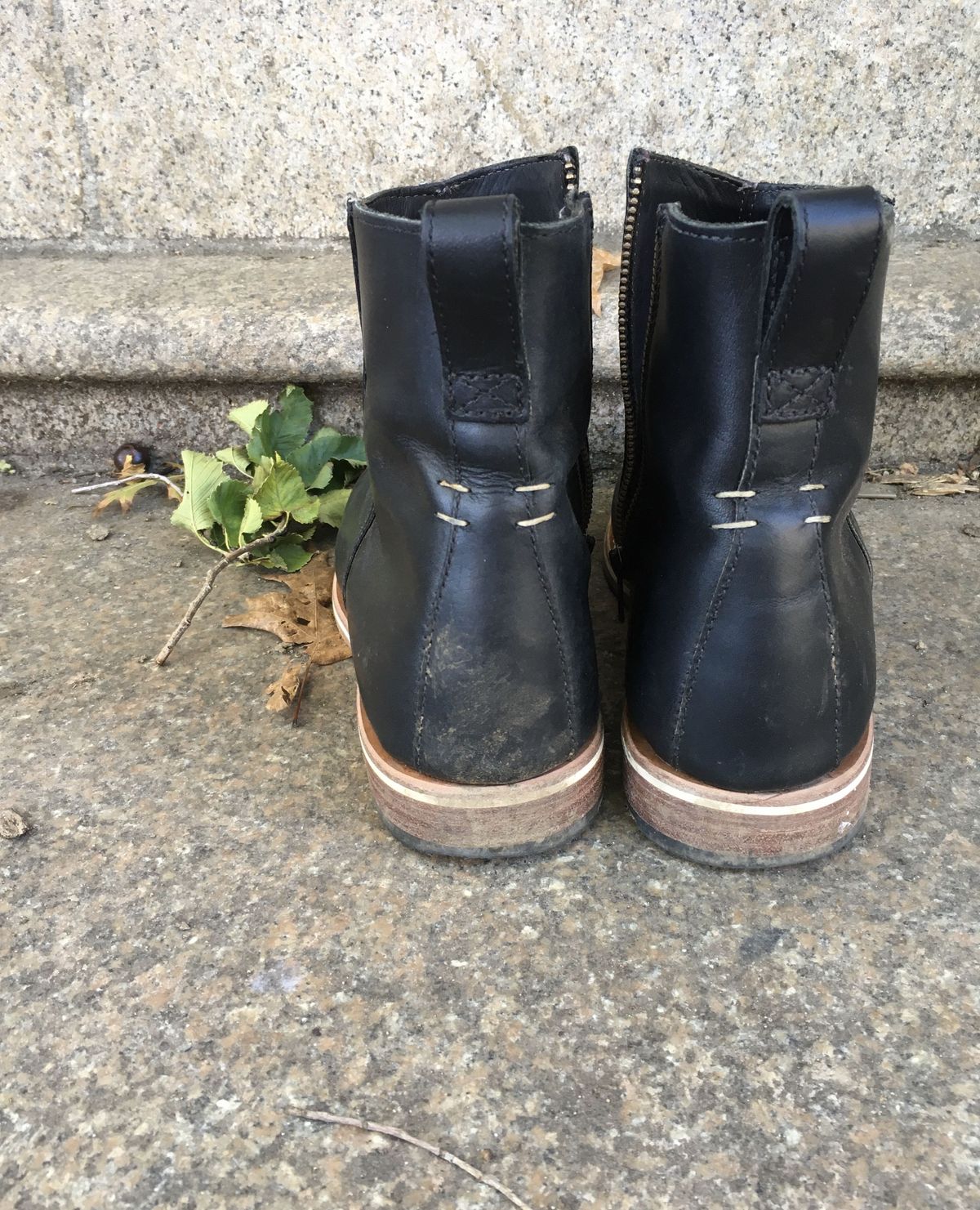 Photo by patinathunderdome on November 1, 2021 of the HELM Boots The Pablo in B' Leather Black Balthazar.