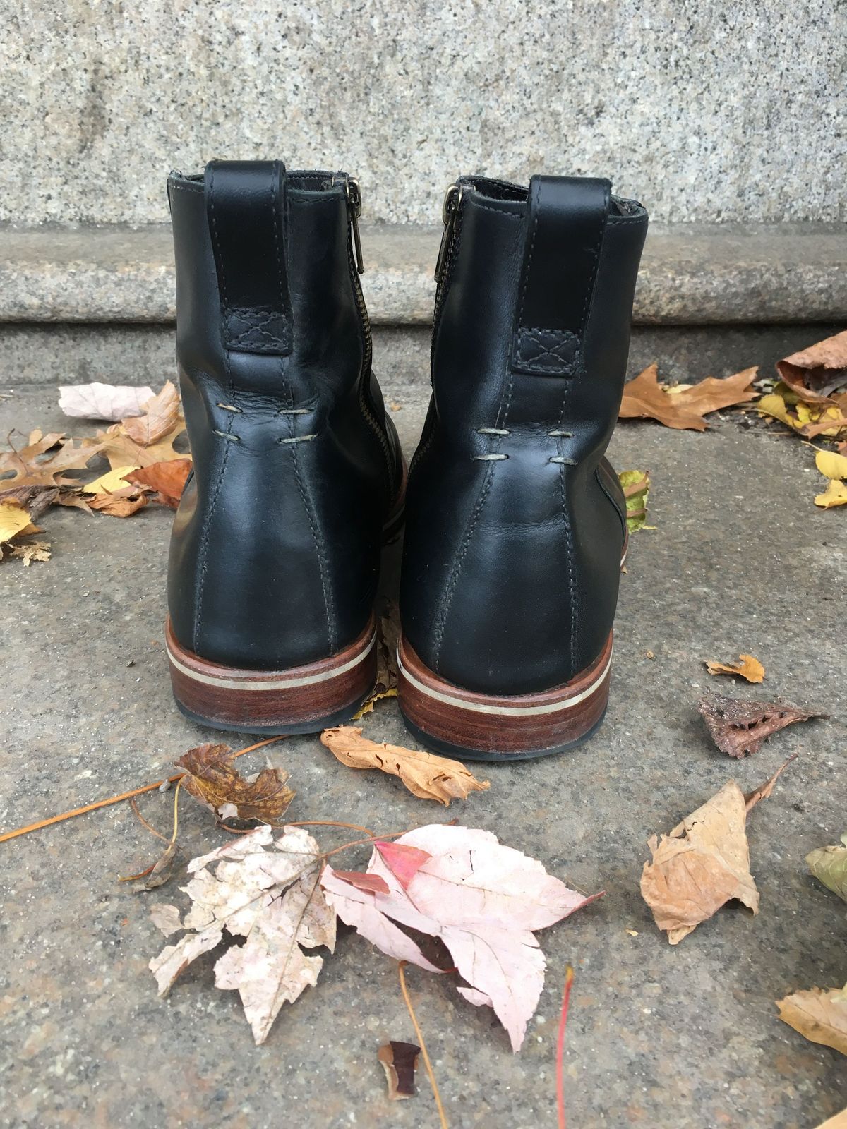 Photo by patinathunderdome on December 1, 2021 of the HELM Boots The Pablo in B' Leather Black Balthazar.