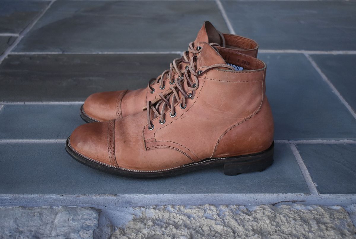Photo by patinathunderdome on December 4, 2021 of the Viberg Service Boot in Maryam Used Cuoio Vitello Calf.