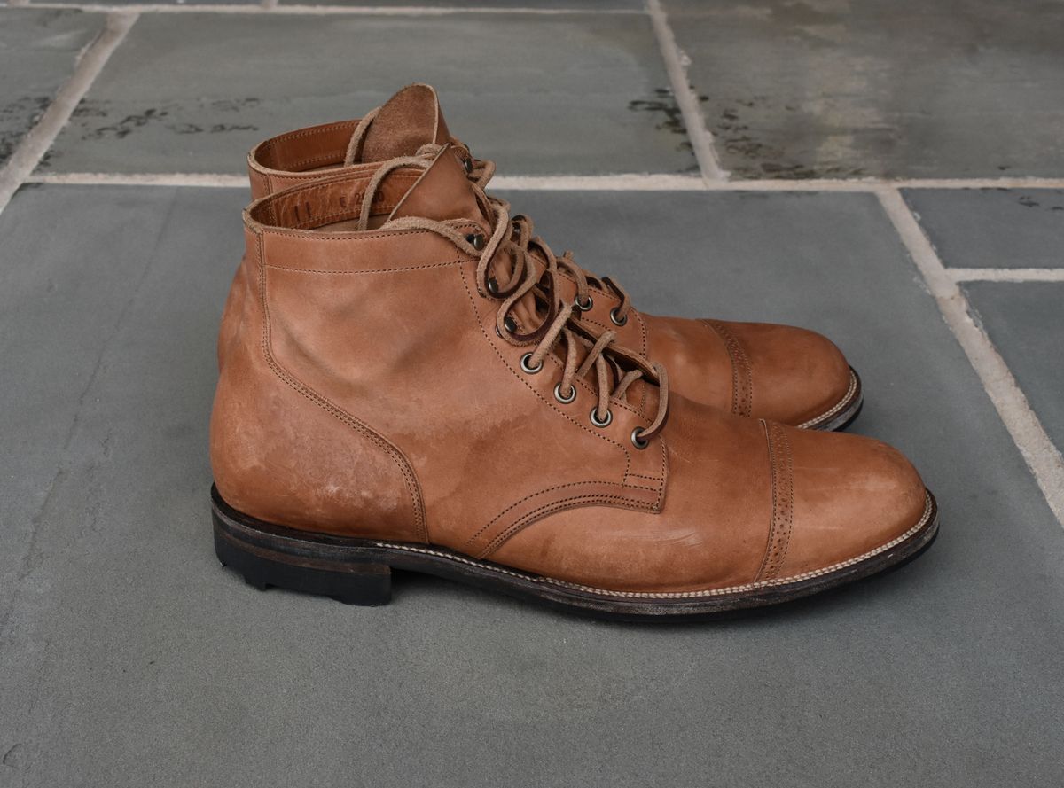 Photo by patinathunderdome on January 4, 2022 of the Viberg Service Boot in Maryam Used Cuoio Vitello Calf.
