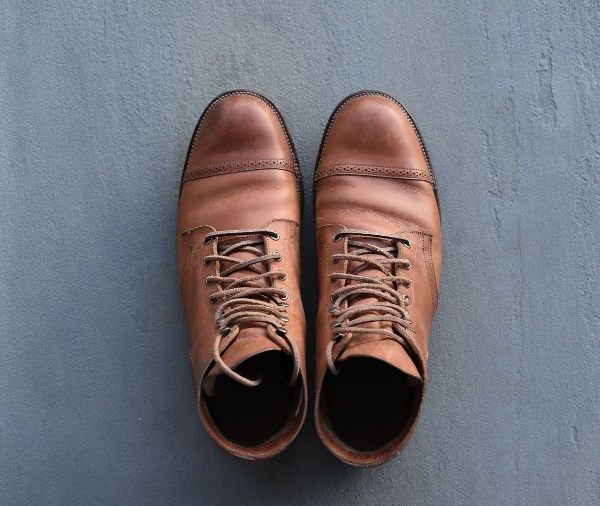 Photo by patinathunderdome on February 4, 2022 of the Viberg Service Boot in Maryam Used Cuoio Vitello Calf.