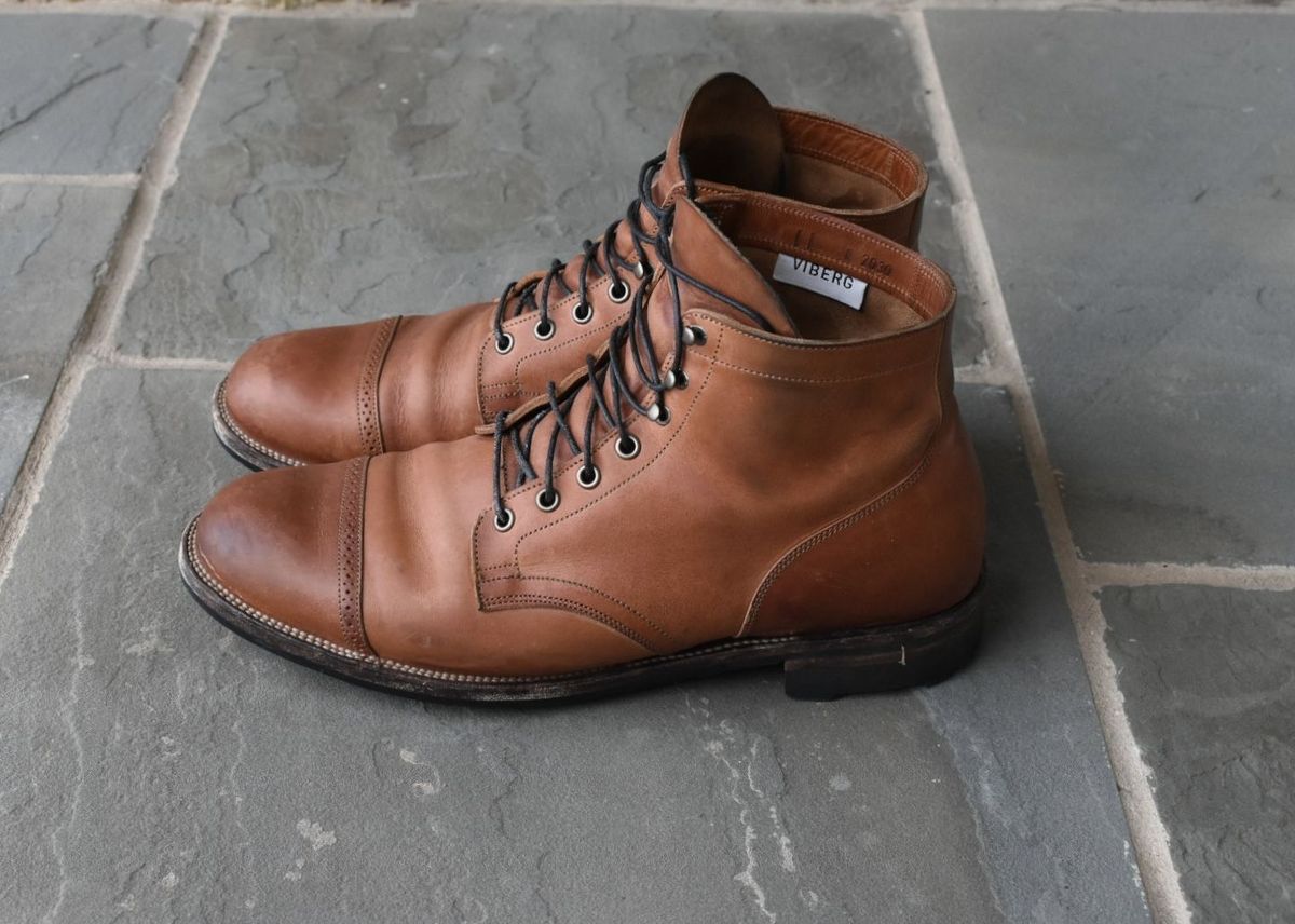 Photo by patinathunderdome on March 4, 2022 of the Viberg Service Boot in Maryam Used Cuoio Vitello Calf.