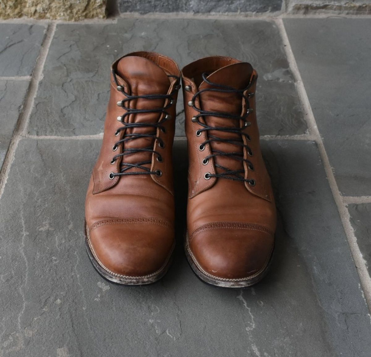 Photo by patinathunderdome on March 4, 2022 of the Viberg Service Boot in Maryam Used Cuoio Vitello Calf.