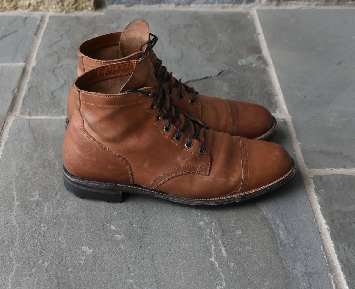 Photo by patinathunderdome on March 4, 2022 of the Viberg Service Boot in Maryam Used Cuoio Vitello Calf.