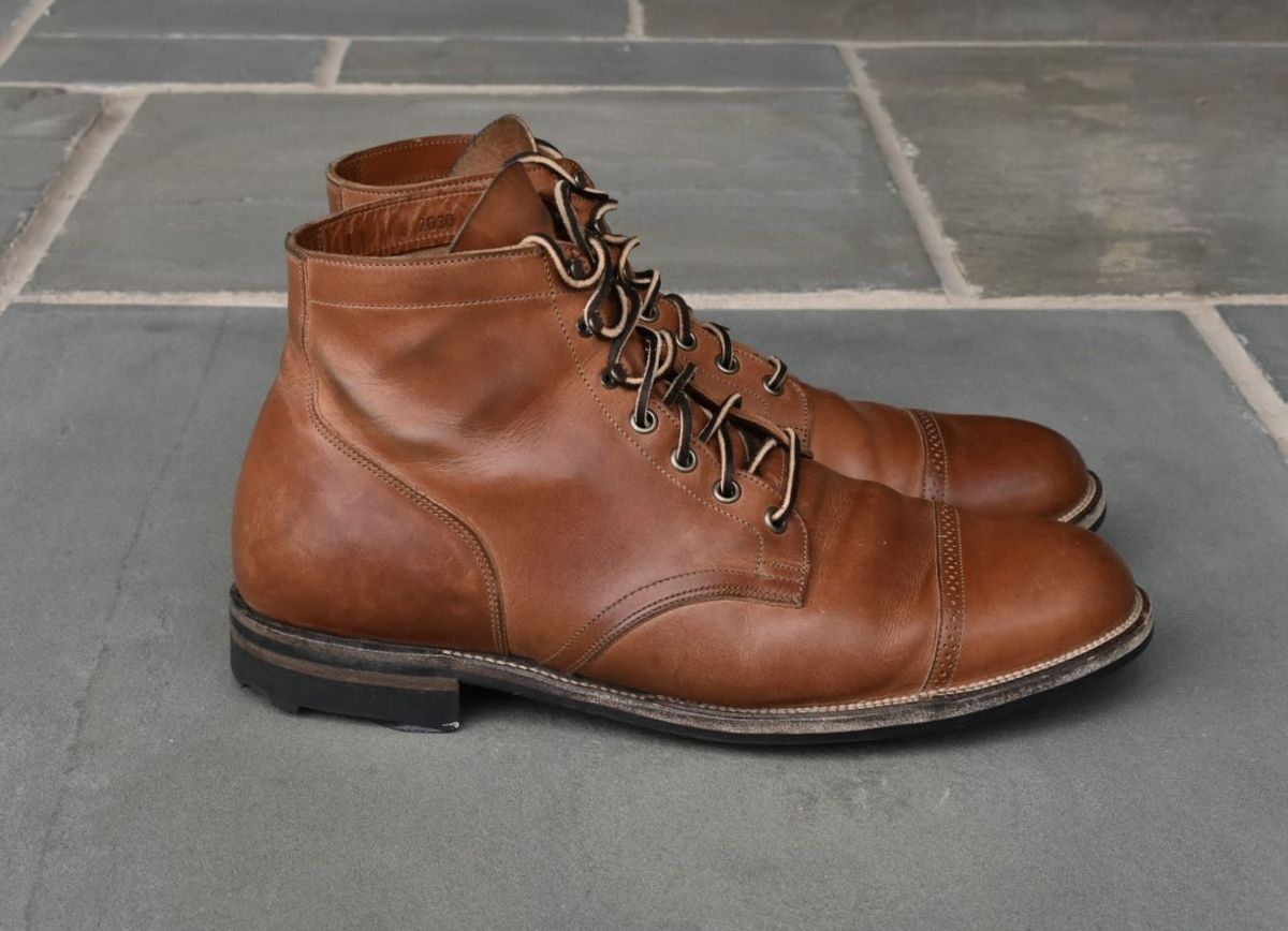 Photo by patinathunderdome on April 4, 2022 of the Viberg Service Boot in Maryam Used Cuoio Vitello Calf.