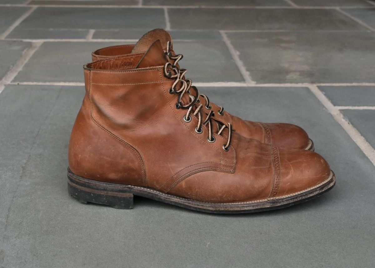 Photo by patinathunderdome on May 6, 2022 of the Viberg Service Boot in Maryam Used Cuoio Vitello Calf.