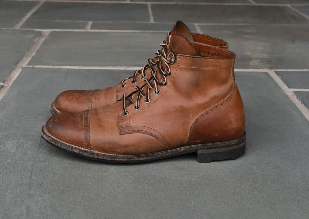 Photo by patinathunderdome on May 6, 2022 of the Viberg Service Boot in Maryam Used Cuoio Vitello Calf.