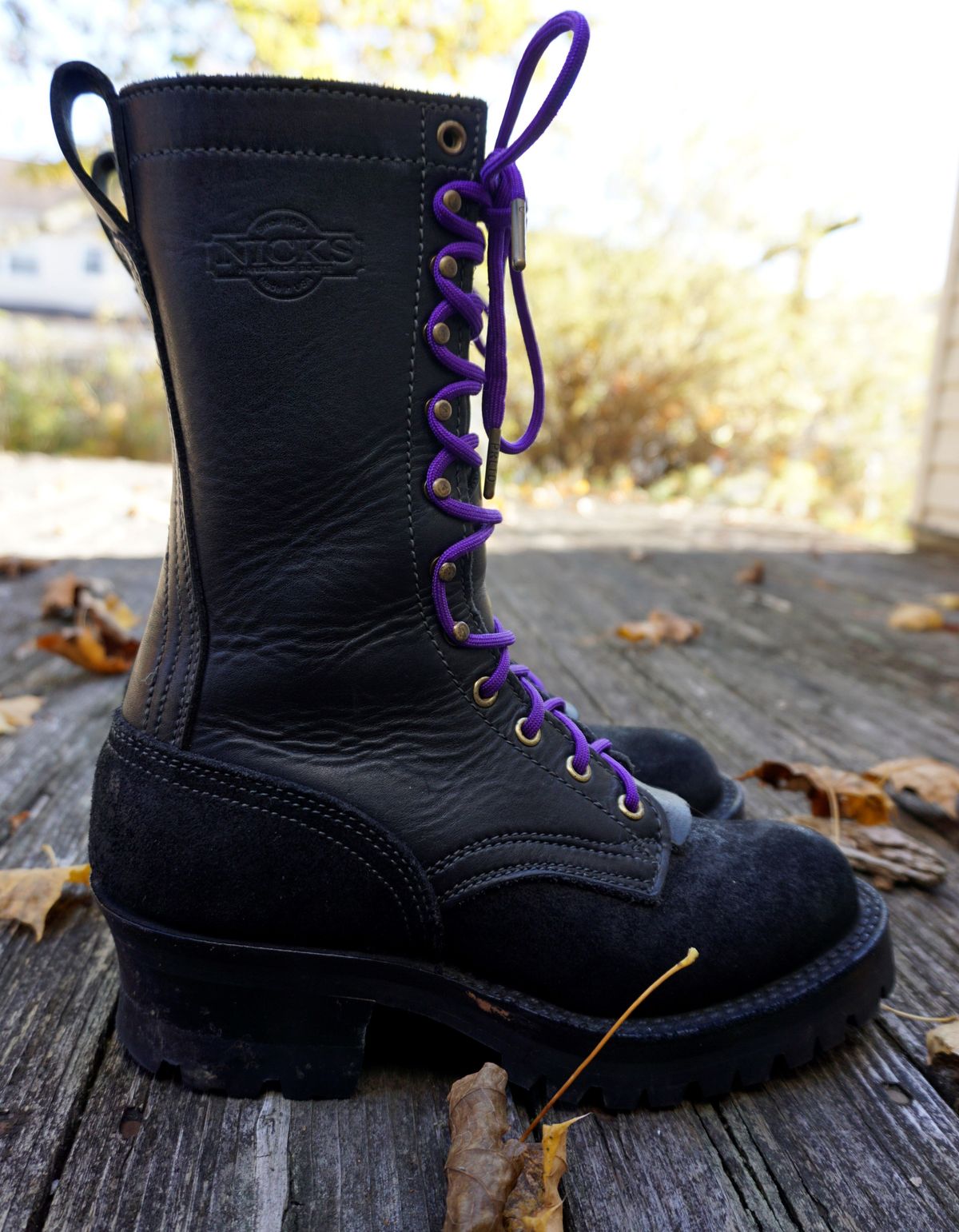 Photo by patinathunderdome on December 5, 2021 of the Nicks Hot Shot in Seidel Black Oil Tan Roughout.