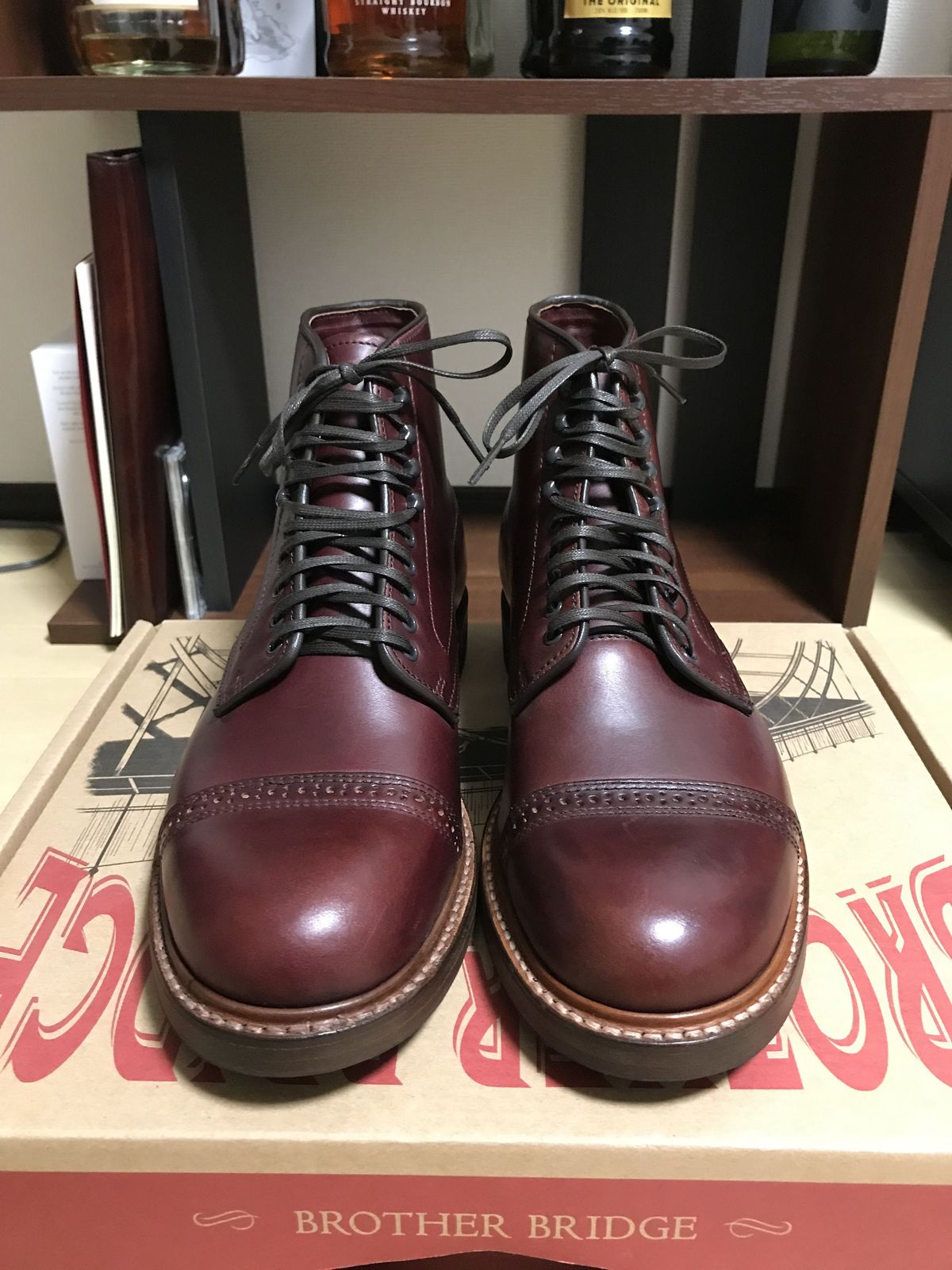 Photo by patinathunderdome on October 1, 2021 of the Brother Bridge Phillips in Horween Burgundy Chromexcel.