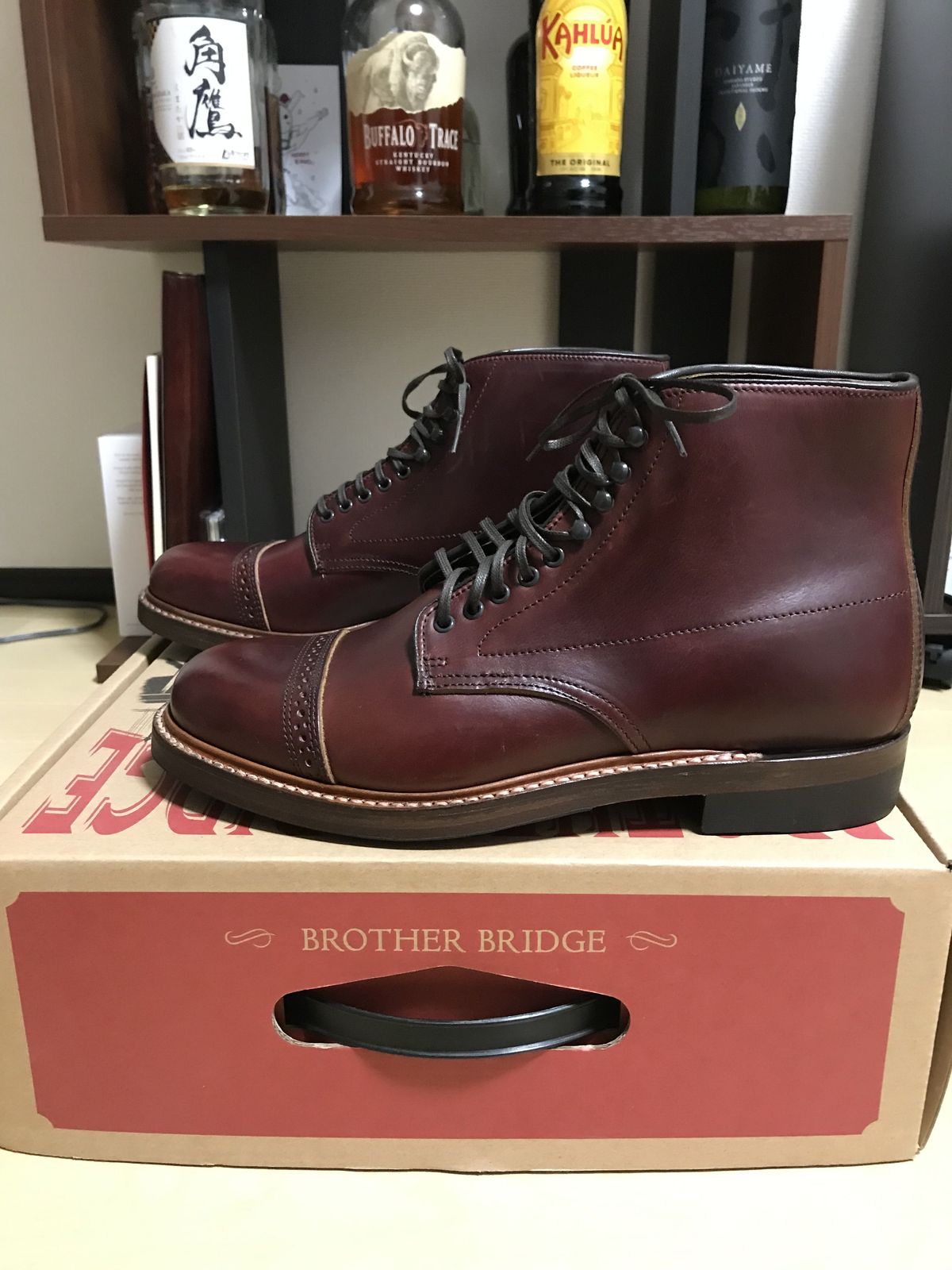 Photo by patinathunderdome on October 1, 2021 of the Brother Bridge Phillips in Horween Burgundy Chromexcel.