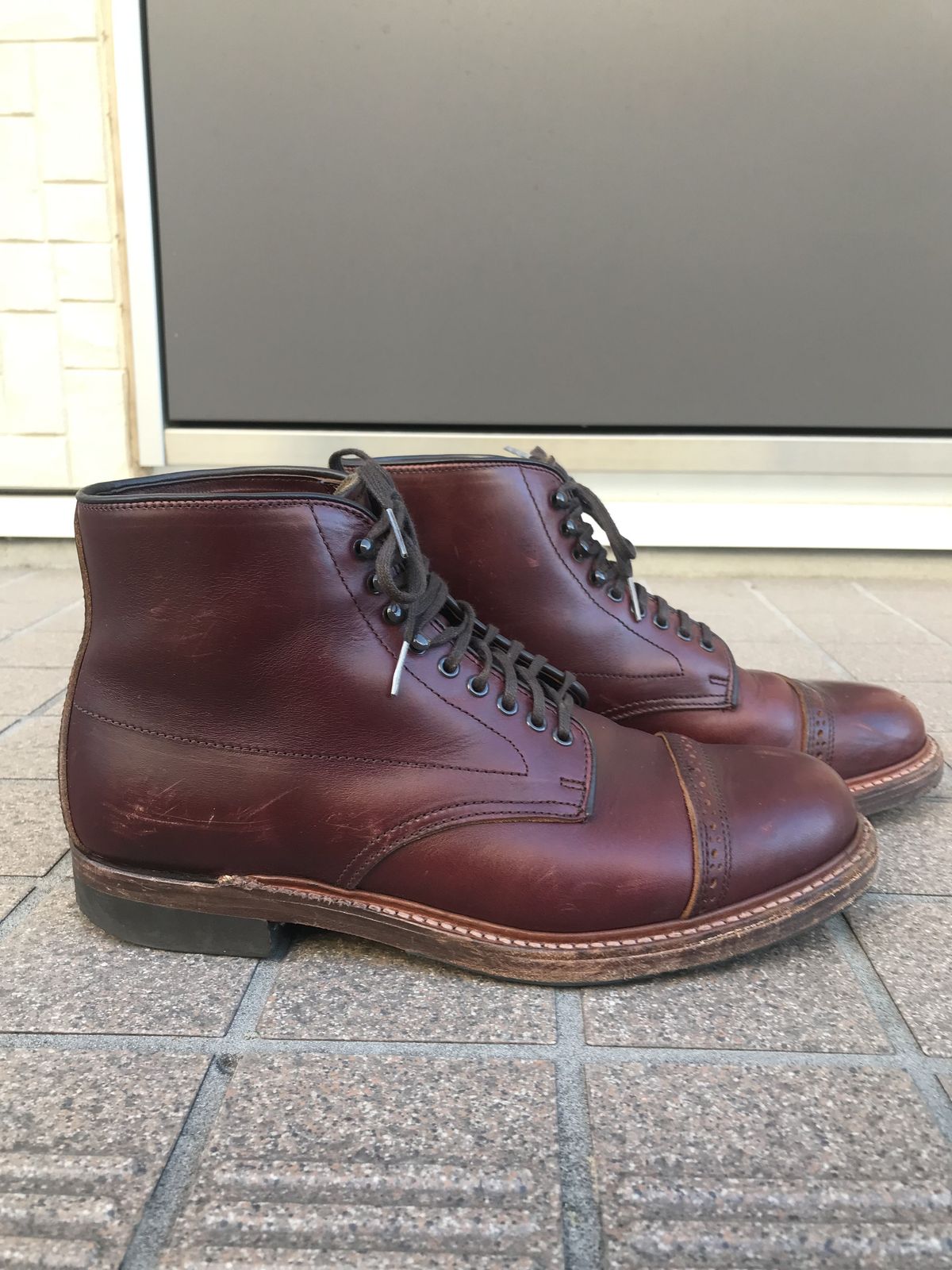 Photo by patinathunderdome on January 5, 2022 of the Brother Bridge Phillips in Horween Burgundy Chromexcel.