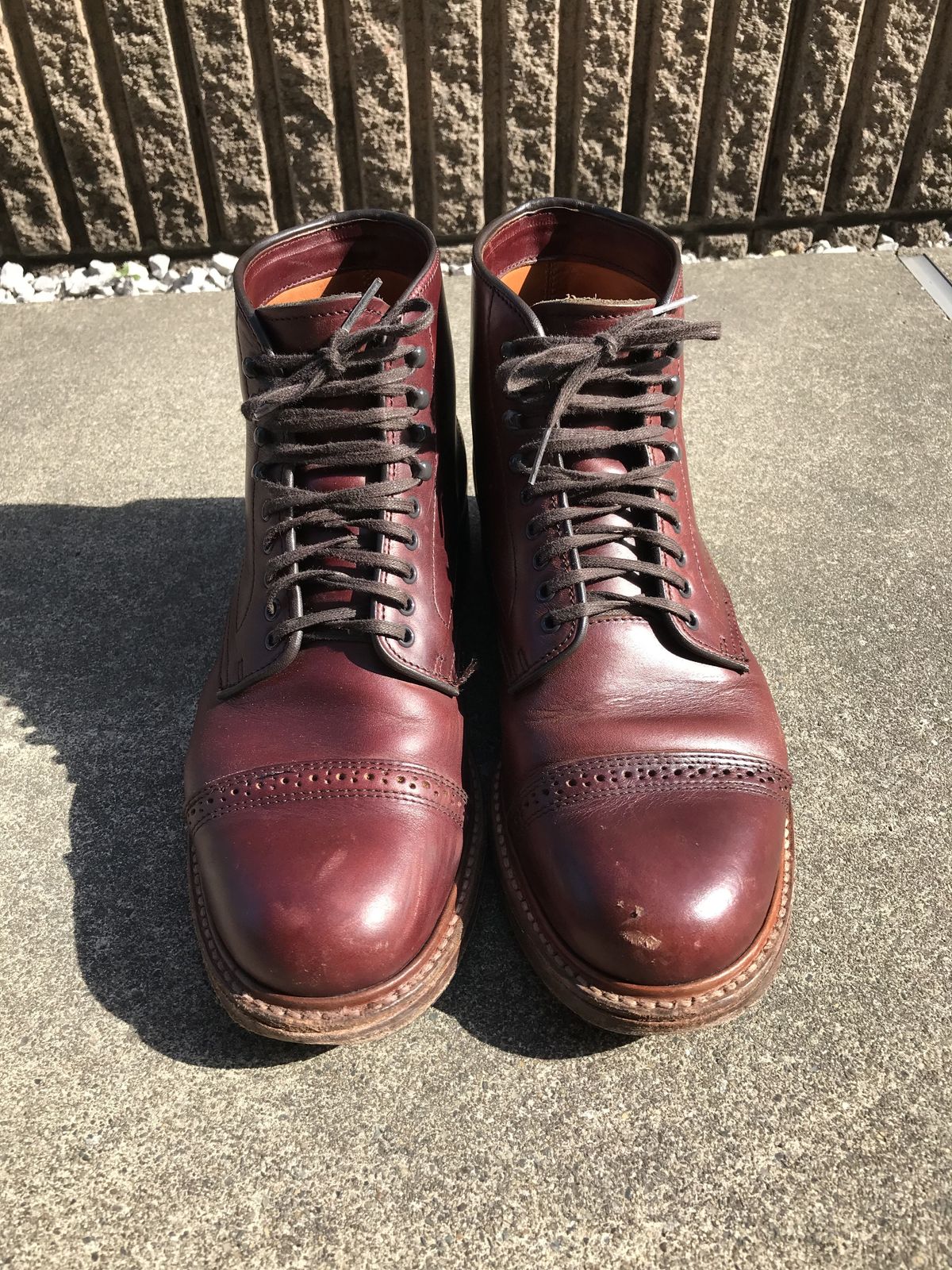 Photo by patinathunderdome on February 5, 2022 of the Brother Bridge Phillips in Horween Burgundy Chromexcel.