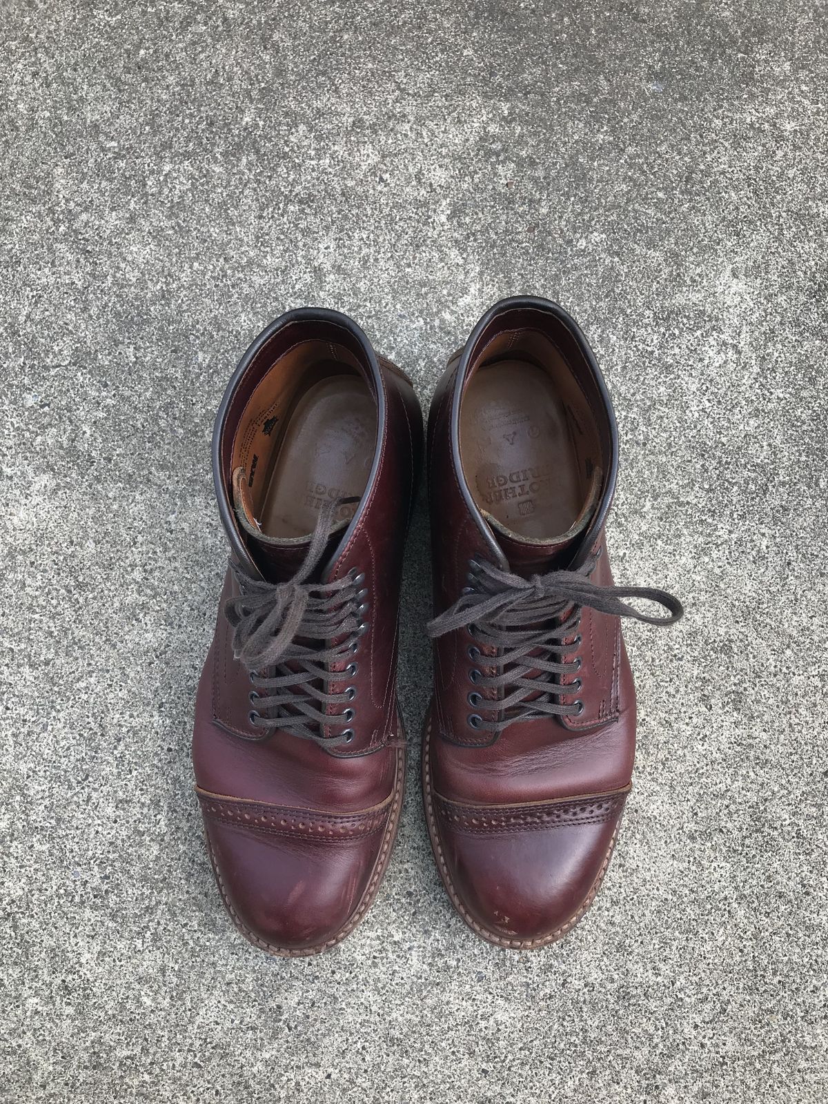 Photo by patinathunderdome on March 5, 2022 of the Brother Bridge Phillips in Horween Burgundy Chromexcel.