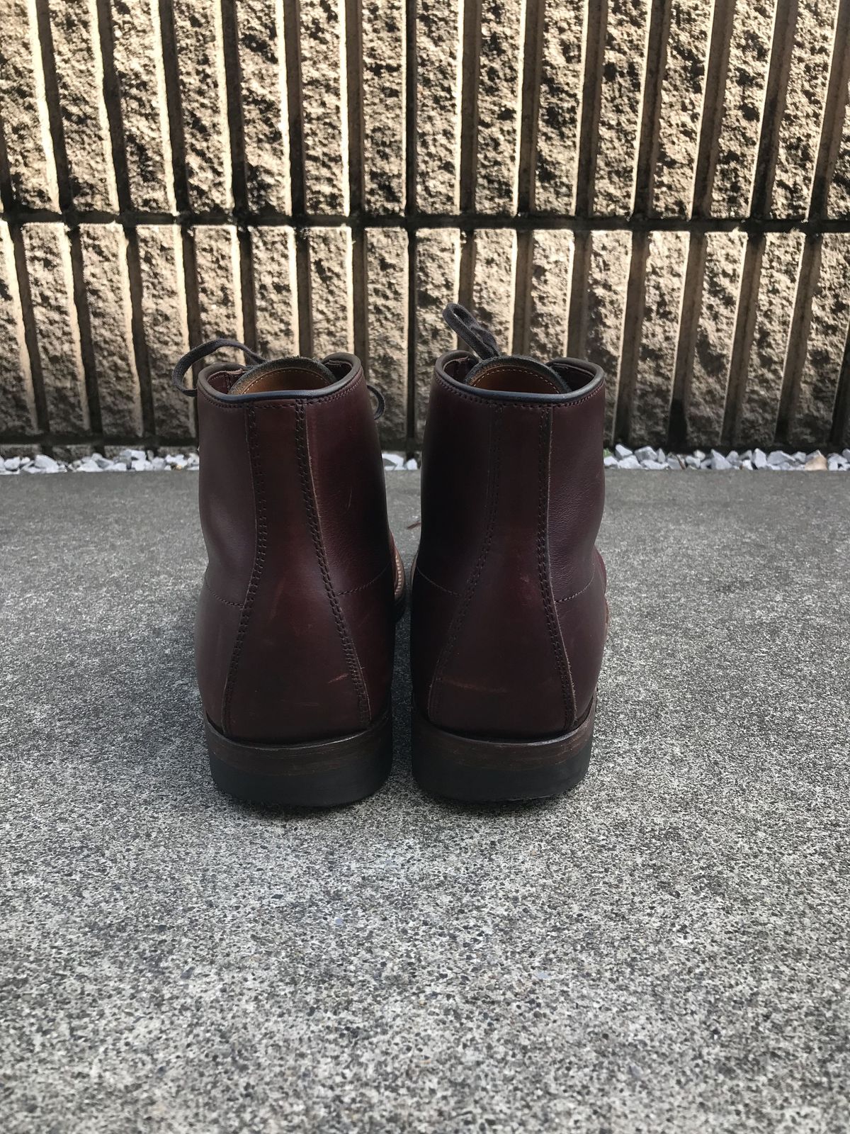 Photo by patinathunderdome on March 5, 2022 of the Brother Bridge Phillips in Horween Burgundy Chromexcel.