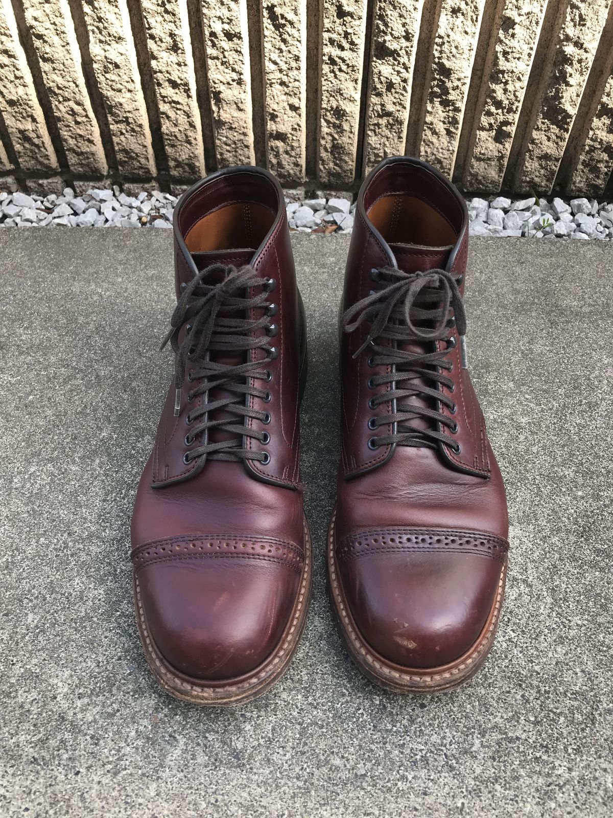 Photo by patinathunderdome on March 5, 2022 of the Brother Bridge Phillips in Horween Burgundy Chromexcel.