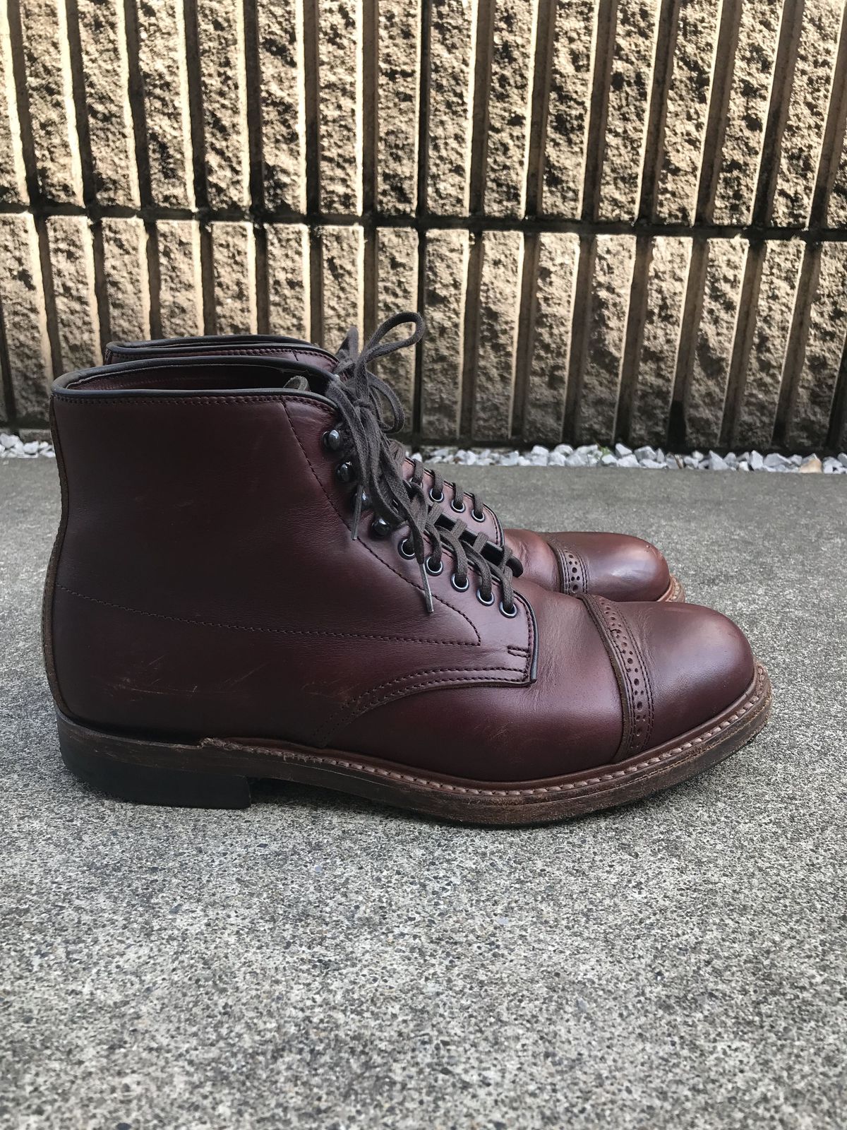 Photo by patinathunderdome on March 5, 2022 of the Brother Bridge Phillips in Horween Burgundy Chromexcel.