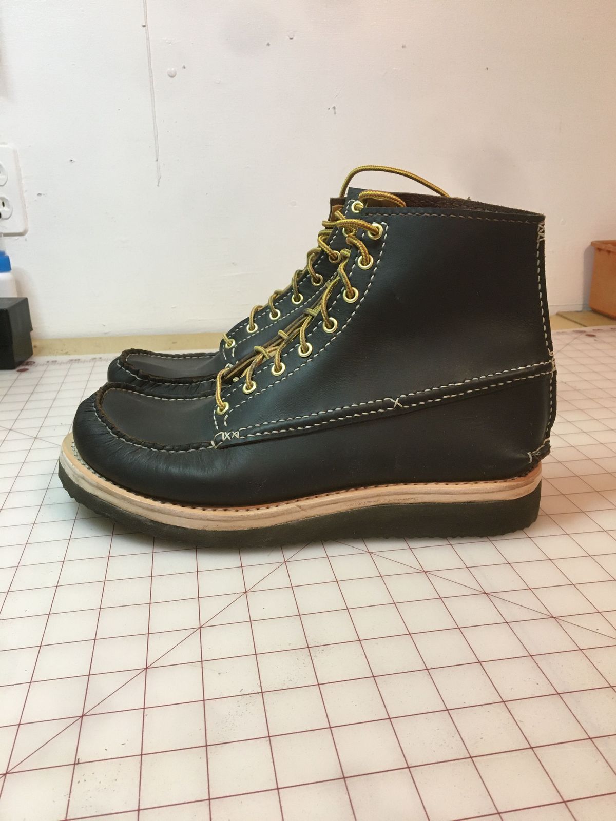Photo by patinathunderdome on November 6, 2021 of the Self-Made in Horween Dark Brown Latigo.