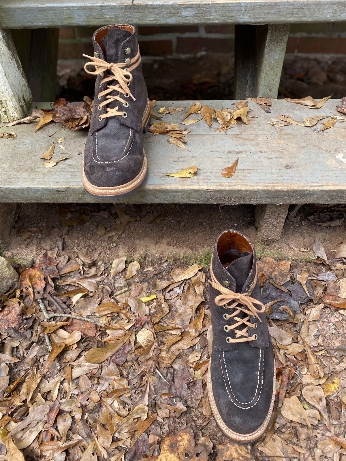 Photo by patinathunderdome on November 3, 2021 of the Grant Stone Brass Boot in C.F. Stead Earth Waxy Commander Suede.