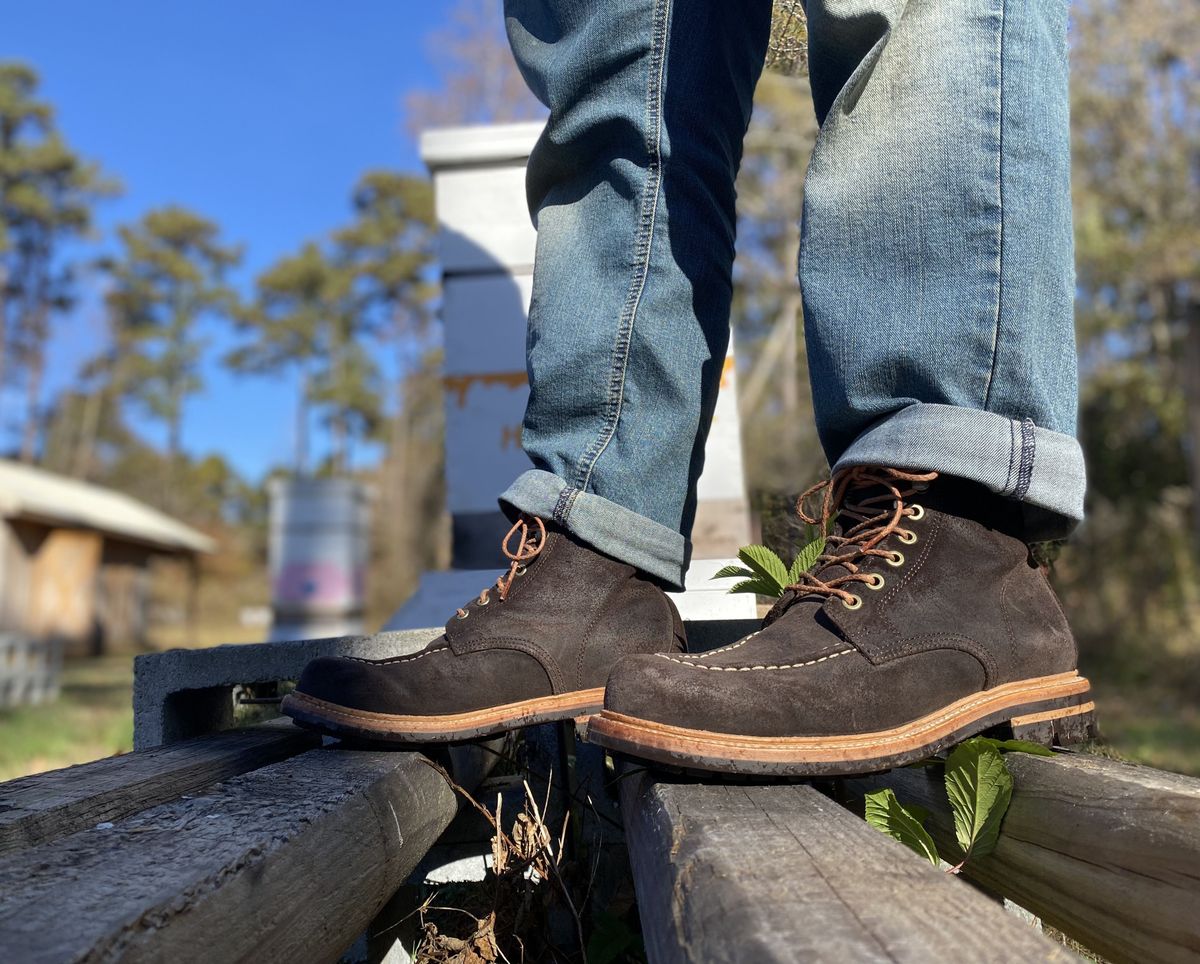 Photo by patinathunderdome on December 5, 2021 of the Grant Stone Brass Boot in C.F. Stead Earth Waxy Commander Suede.