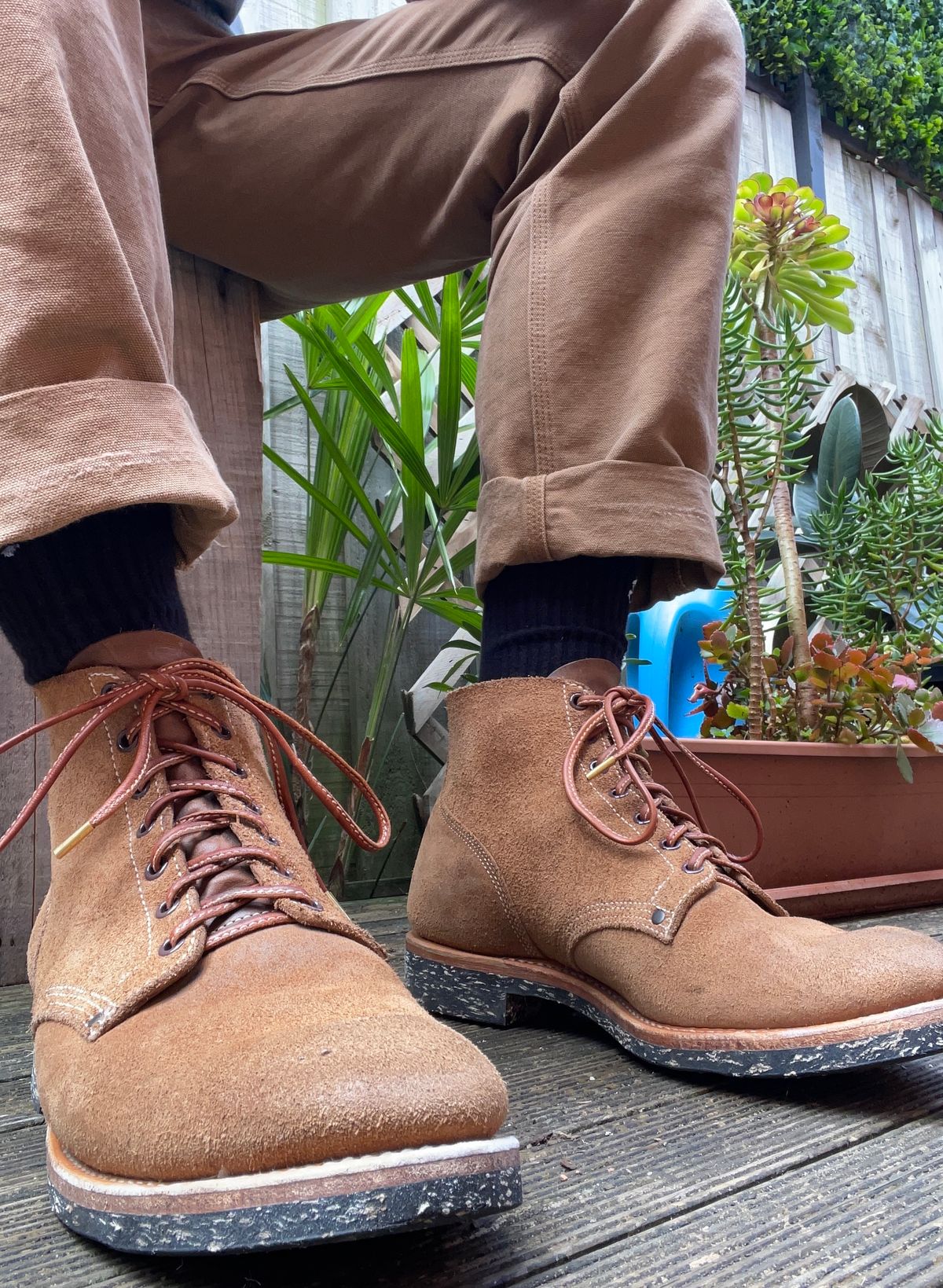 Photo by patinathunderdome on December 3, 2023 of the Viberg Boondocker in Horween Natural Chromexcel Roughout.