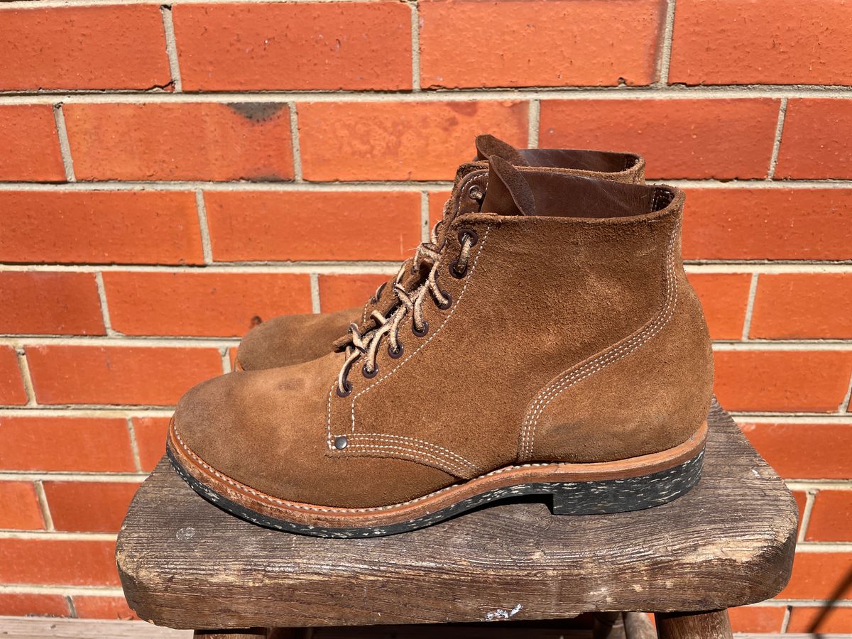 Photo by patinathunderdome on April 1, 2024 of the Viberg Boondocker in Horween Natural Chromexcel Roughout.