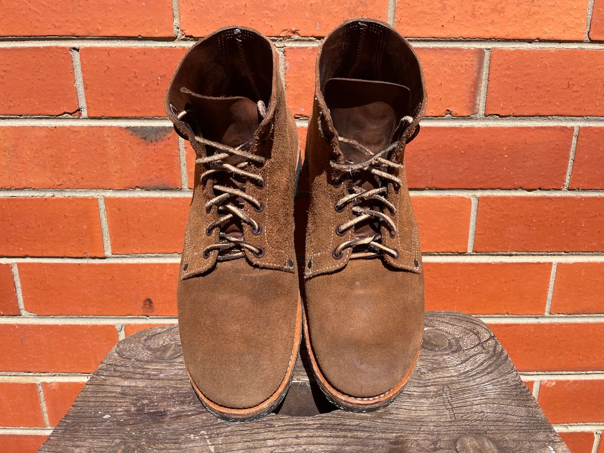 Photo by patinathunderdome on April 1, 2024 of the Viberg Boondocker in Horween Natural Chromexcel Roughout.
